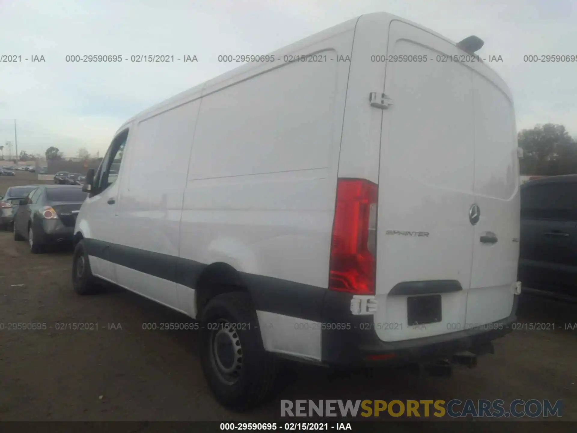 3 Фотография поврежденного автомобиля WD4PF0CD3KP025521 MERCEDES-BENZ SPRINTER VAN 2019