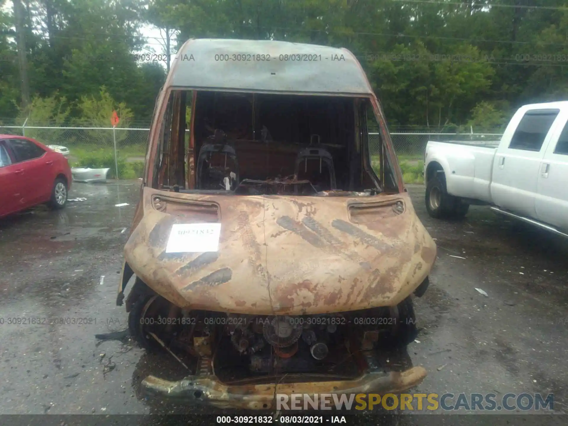 6 Photograph of a damaged car WD4PF0CD3KP042528 MERCEDES-BENZ SPRINTER VAN 2019