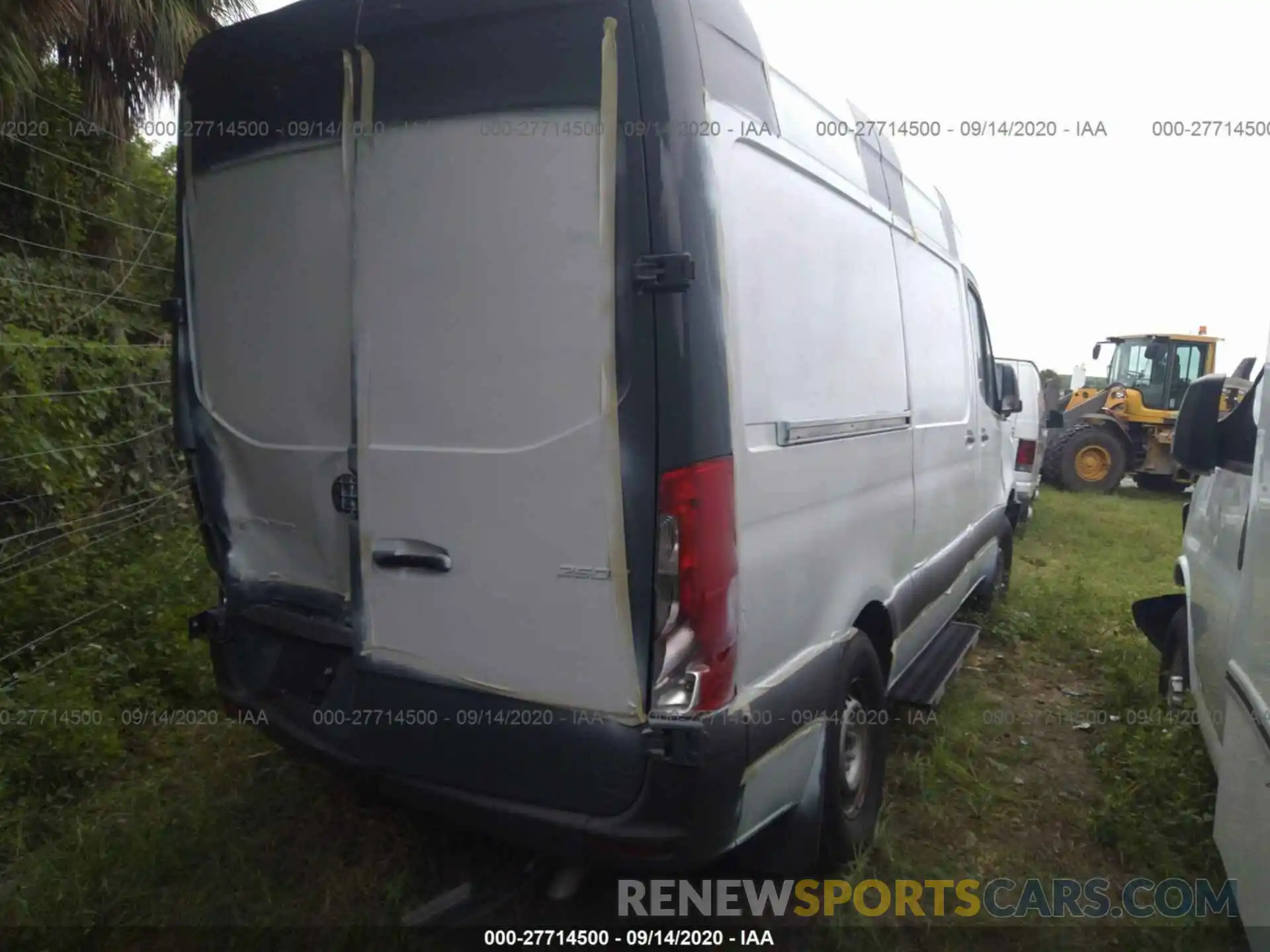 4 Photograph of a damaged car WD4PF0CD3KP096086 MERCEDES-BENZ SPRINTER VAN 2019