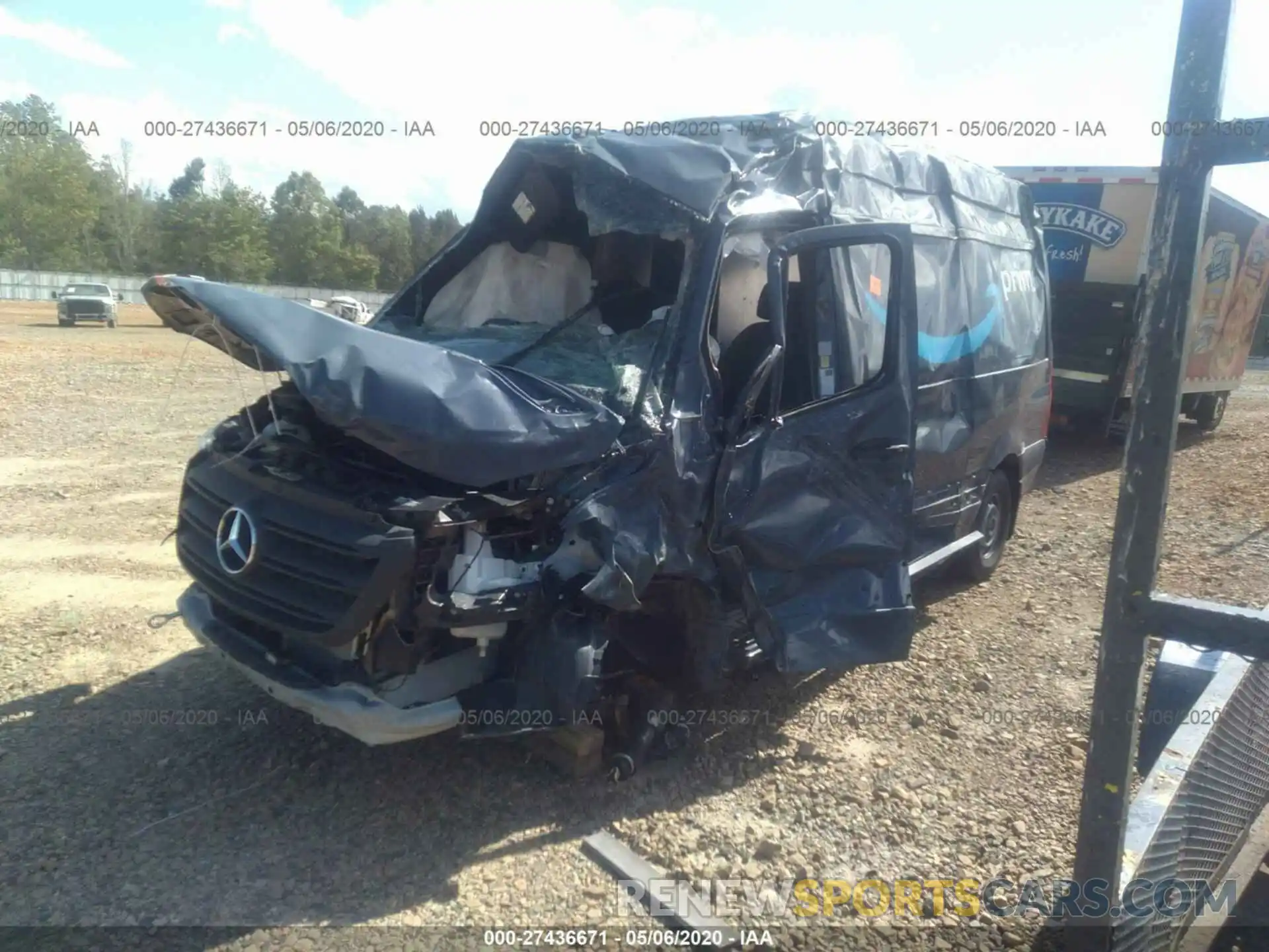 2 Photograph of a damaged car WD4PF0CD3KT003980 MERCEDES-BENZ SPRINTER VAN 2019