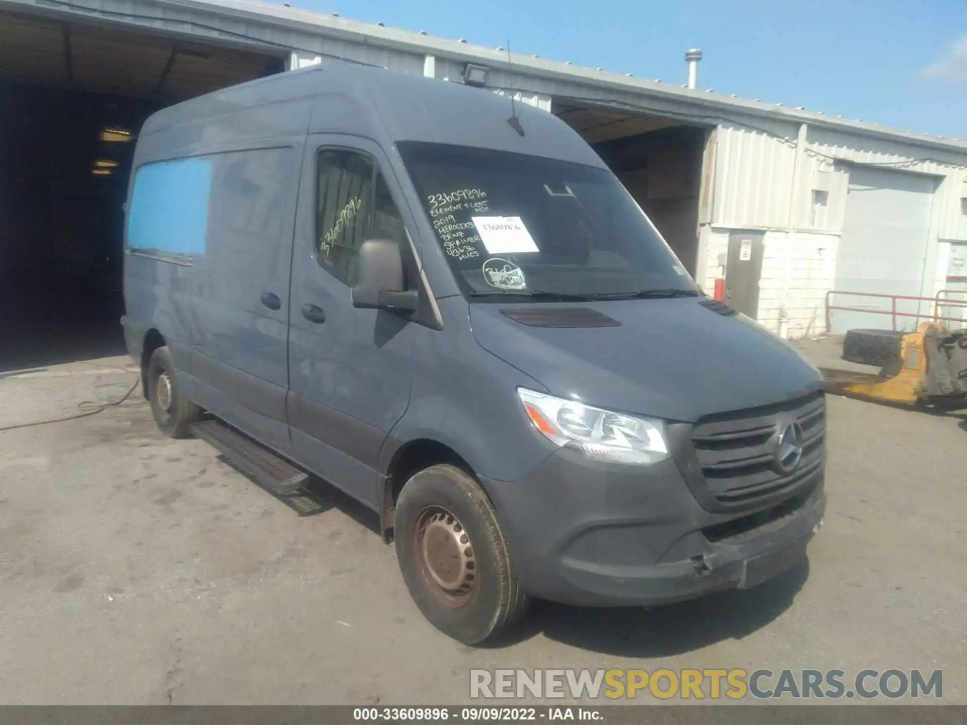 1 Фотография поврежденного автомобиля WD4PF0CD4KP065364 MERCEDES-BENZ SPRINTER VAN 2019