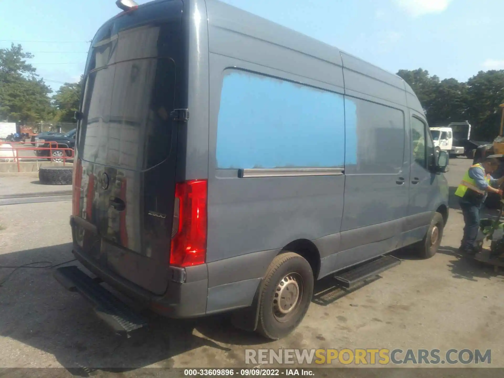 4 Фотография поврежденного автомобиля WD4PF0CD4KP065364 MERCEDES-BENZ SPRINTER VAN 2019