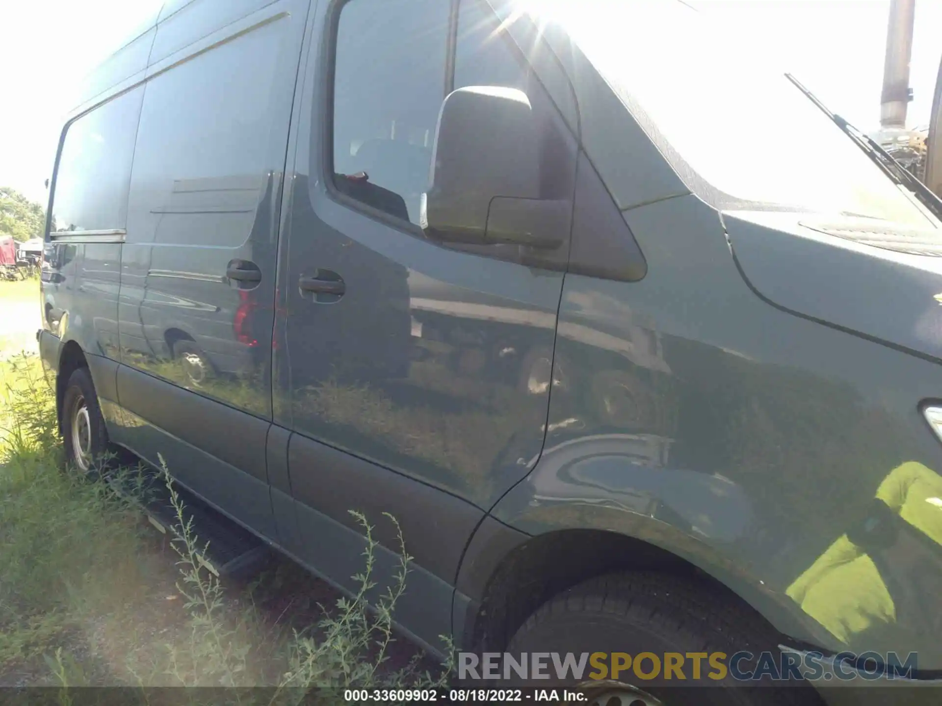 1 Фотография поврежденного автомобиля WD4PF0CD4KP081824 MERCEDES-BENZ SPRINTER VAN 2019