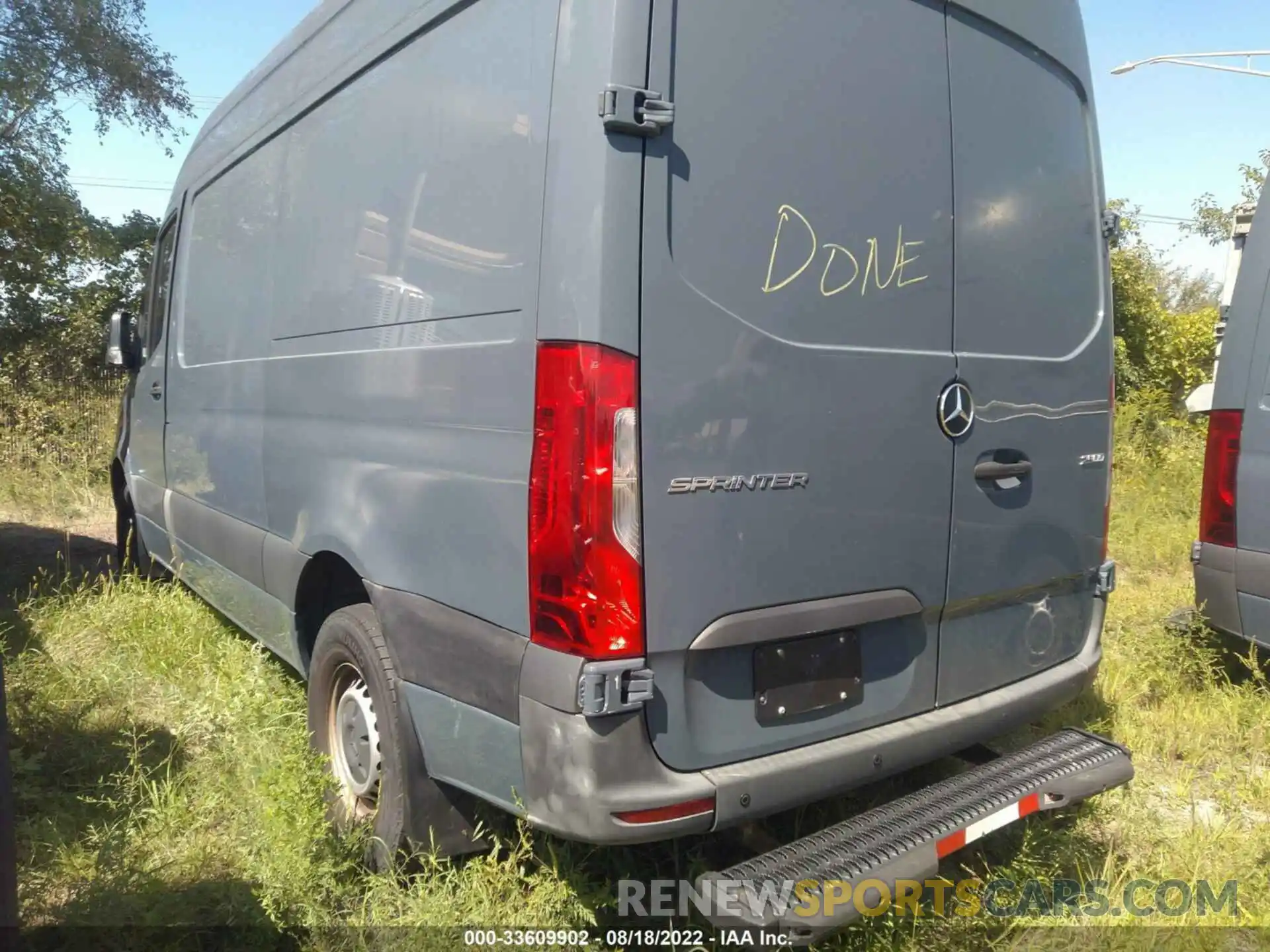 3 Фотография поврежденного автомобиля WD4PF0CD4KP081824 MERCEDES-BENZ SPRINTER VAN 2019