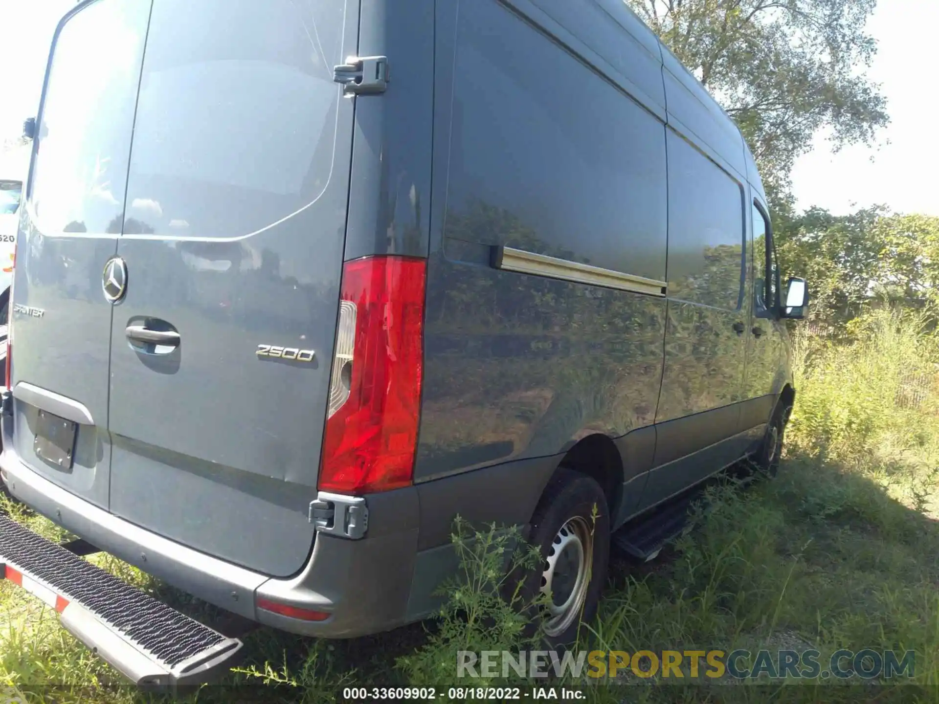 4 Фотография поврежденного автомобиля WD4PF0CD4KP081824 MERCEDES-BENZ SPRINTER VAN 2019