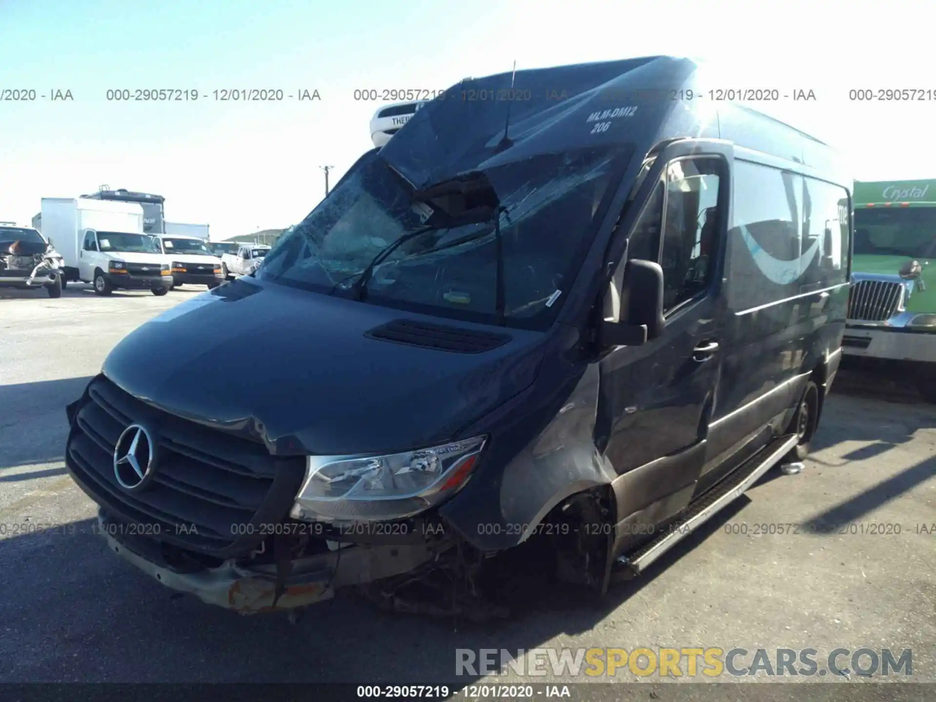 2 Фотография поврежденного автомобиля WD4PF0CD4KT004376 MERCEDES-BENZ SPRINTER VAN 2019