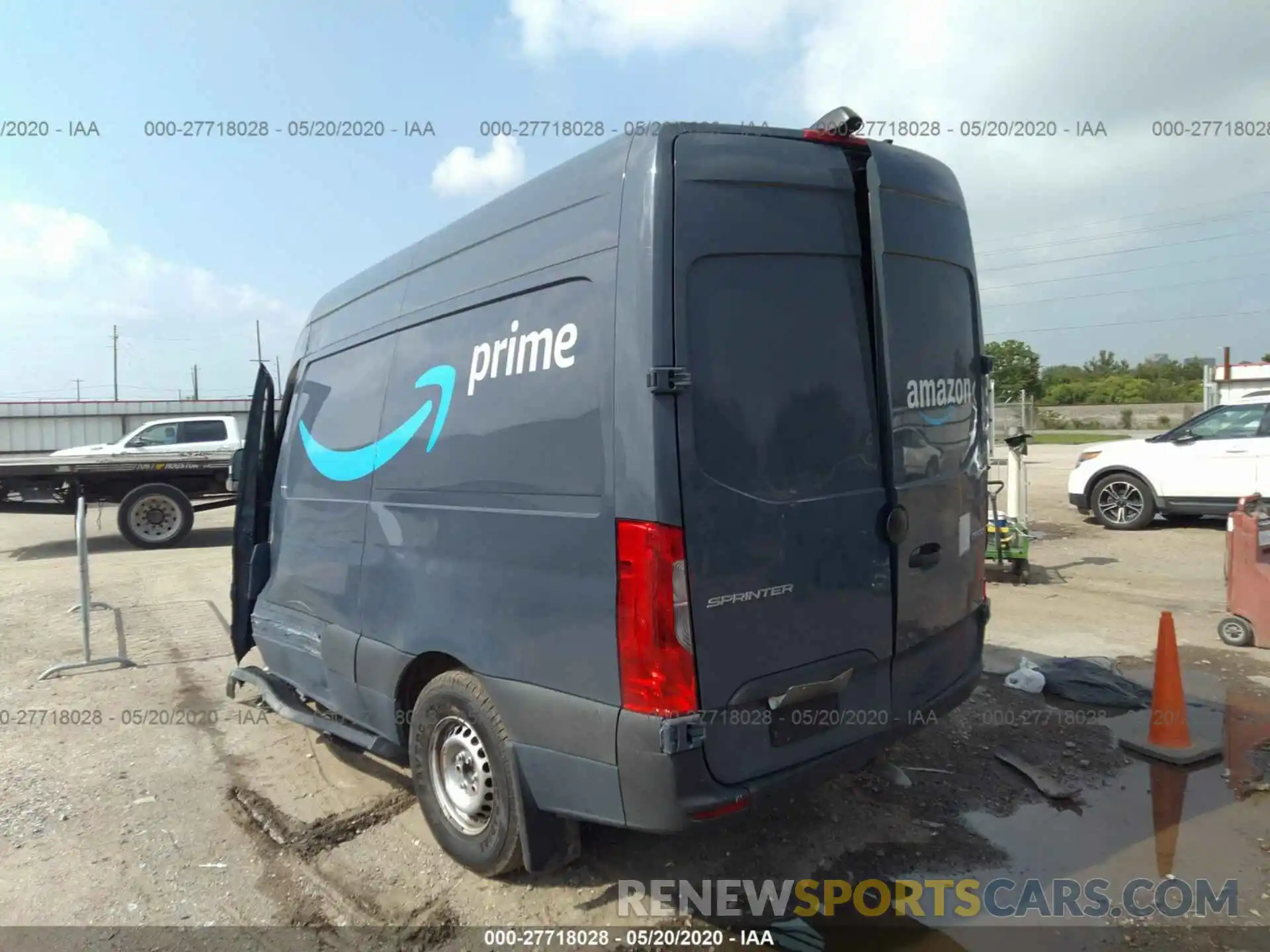 3 Фотография поврежденного автомобиля WD4PF0CD6KP046072 MERCEDES-BENZ SPRINTER VAN 2019