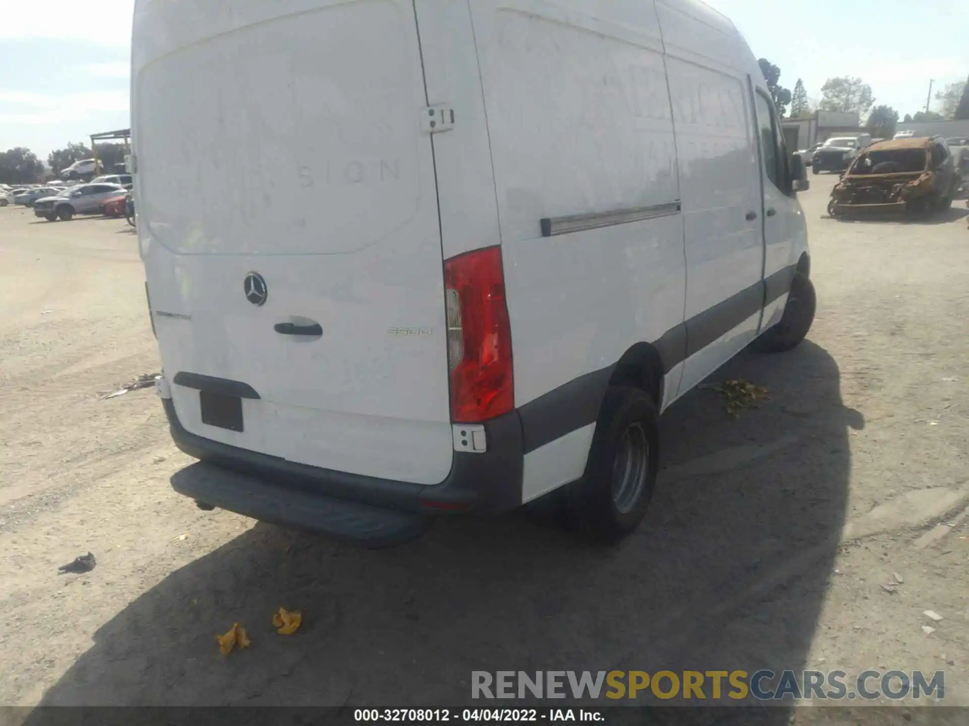 4 Фотография поврежденного автомобиля WD4PF0CD6KT013368 MERCEDES-BENZ SPRINTER VAN 2019