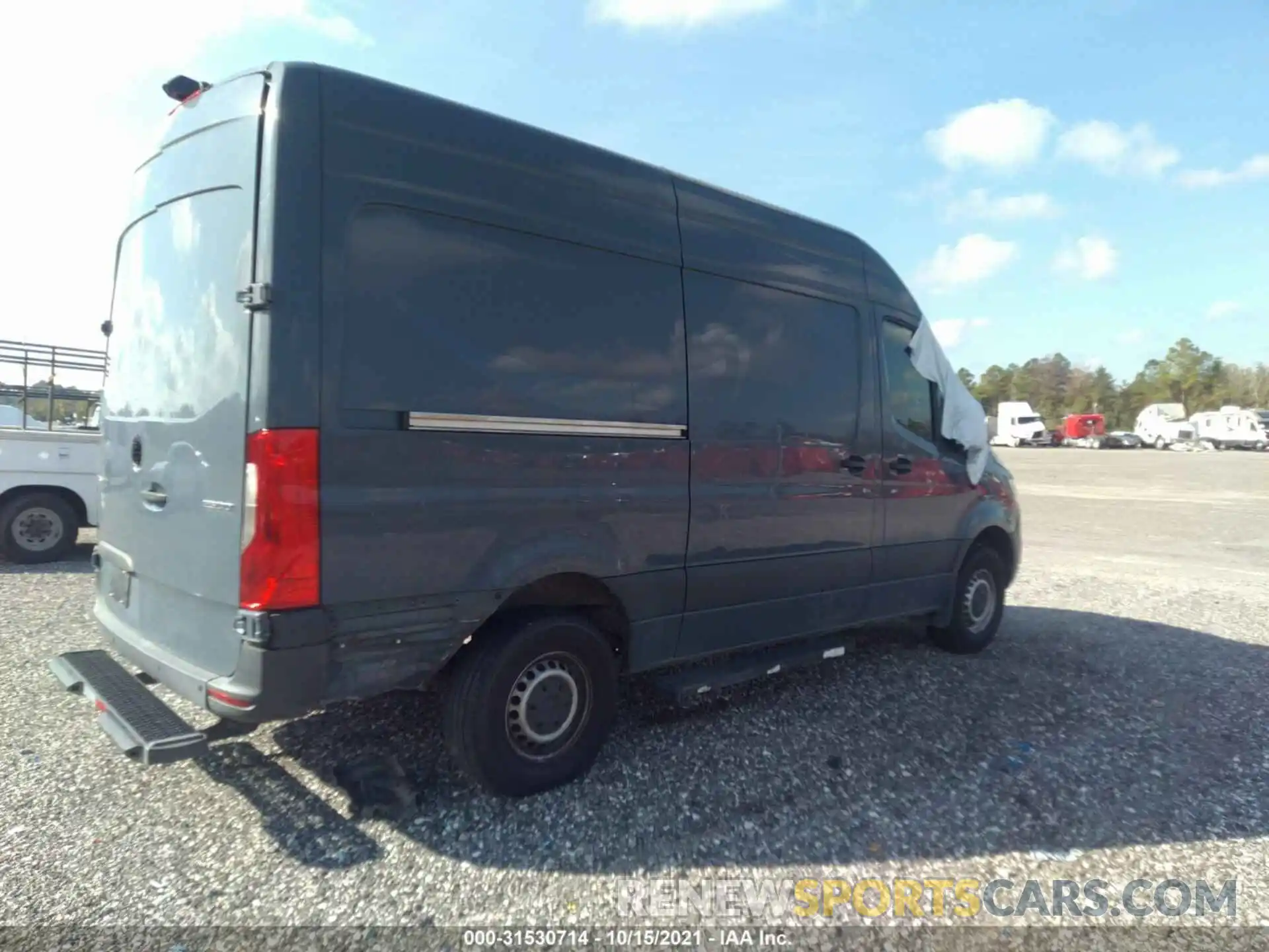 4 Photograph of a damaged car WD4PF0CD8KP046672 MERCEDES-BENZ SPRINTER VAN 2019