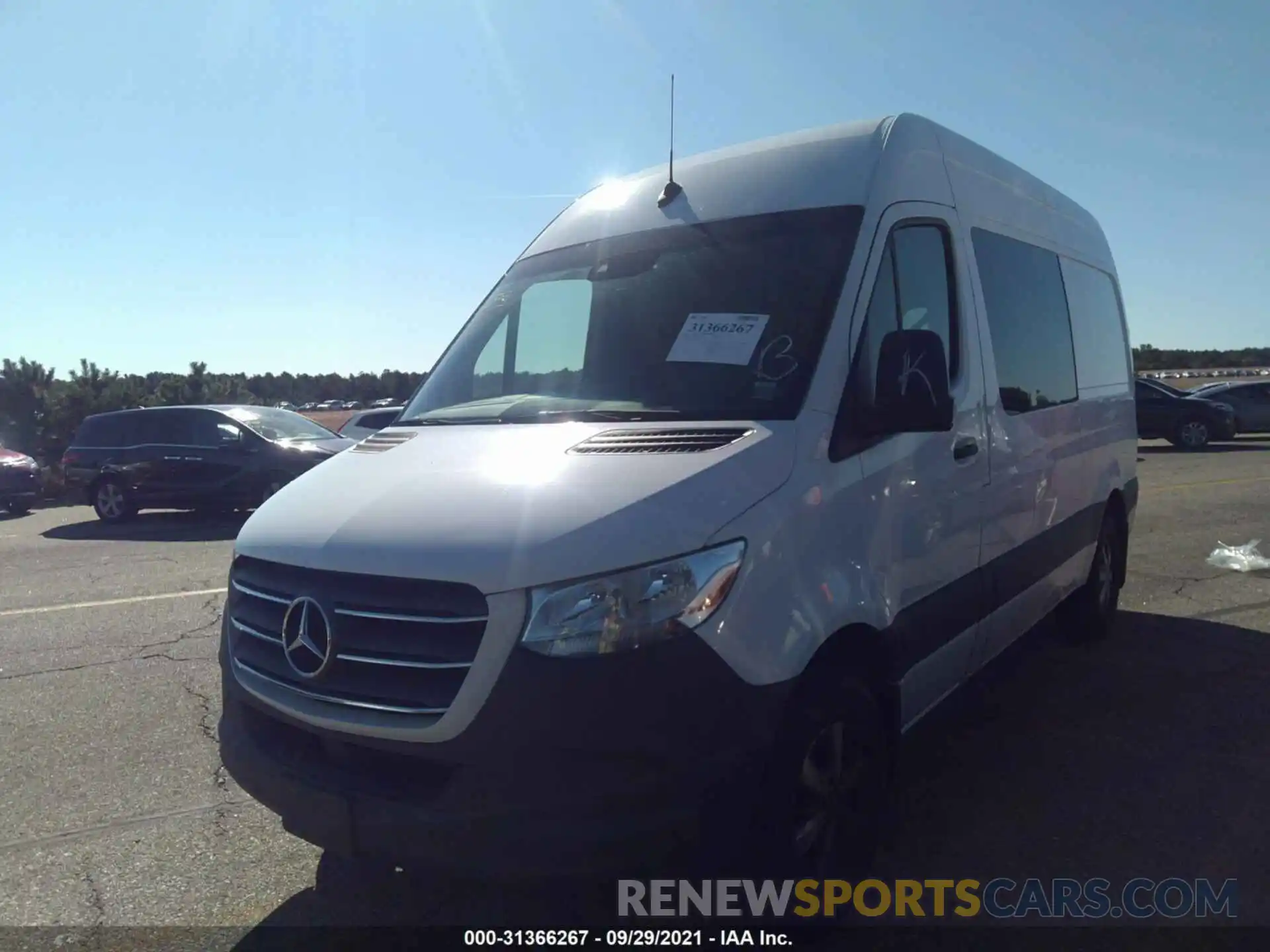 2 Фотография поврежденного автомобиля WD4PF0CD8KT002890 MERCEDES-BENZ SPRINTER VAN 2019