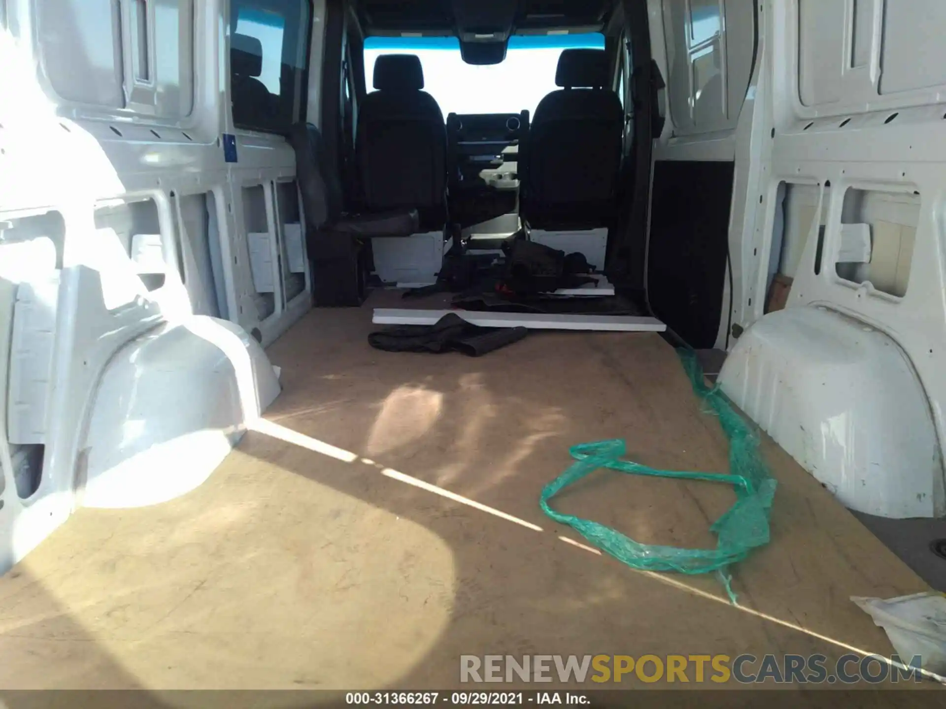 8 Photograph of a damaged car WD4PF0CD8KT002890 MERCEDES-BENZ SPRINTER VAN 2019