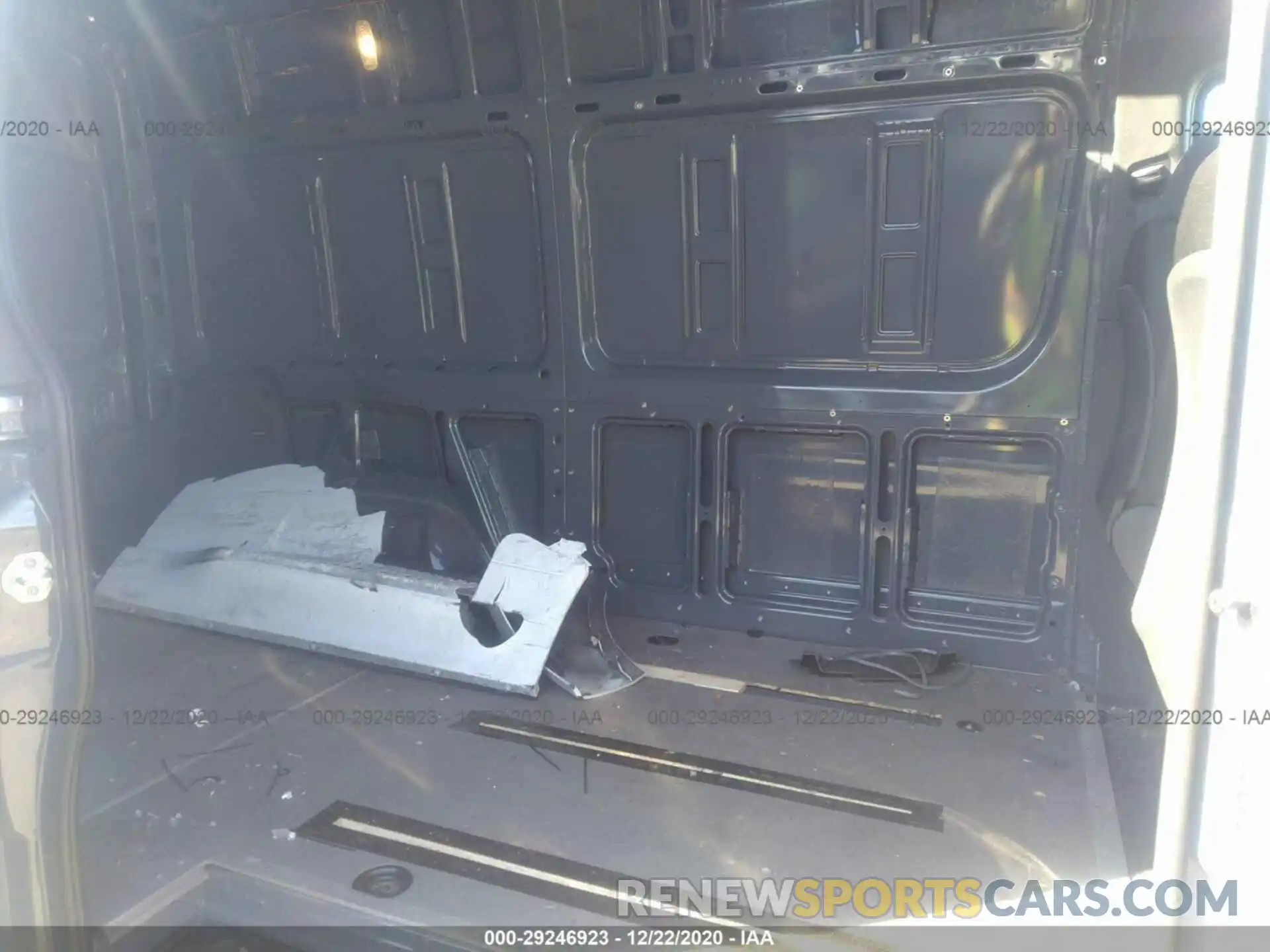 8 Фотография поврежденного автомобиля WD4PF0EDXKT014519 MERCEDES-BENZ SPRINTER VAN 2019