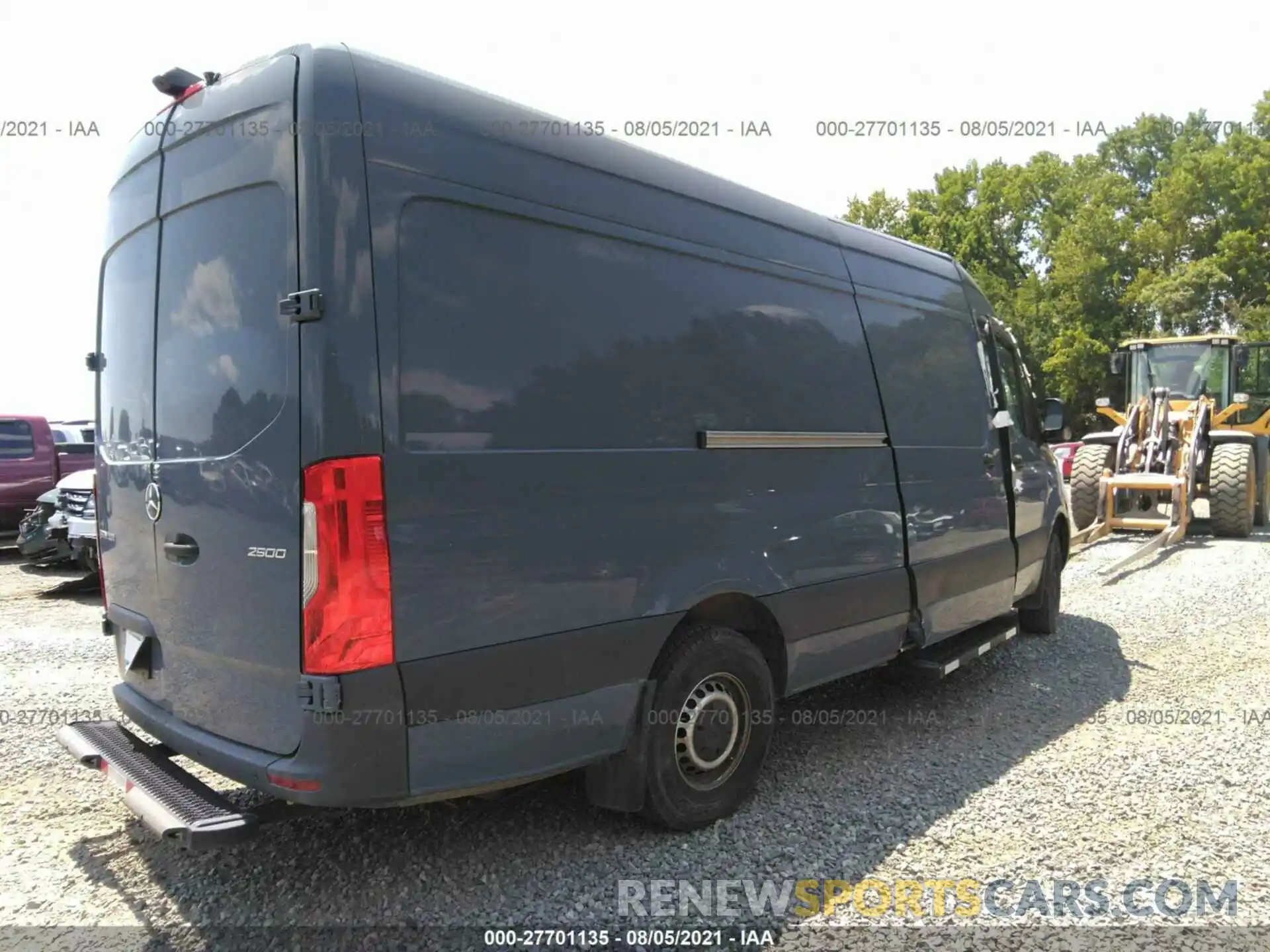 4 Photograph of a damaged car WD4PF1CD0KP131964 MERCEDES-BENZ SPRINTER VAN 2019