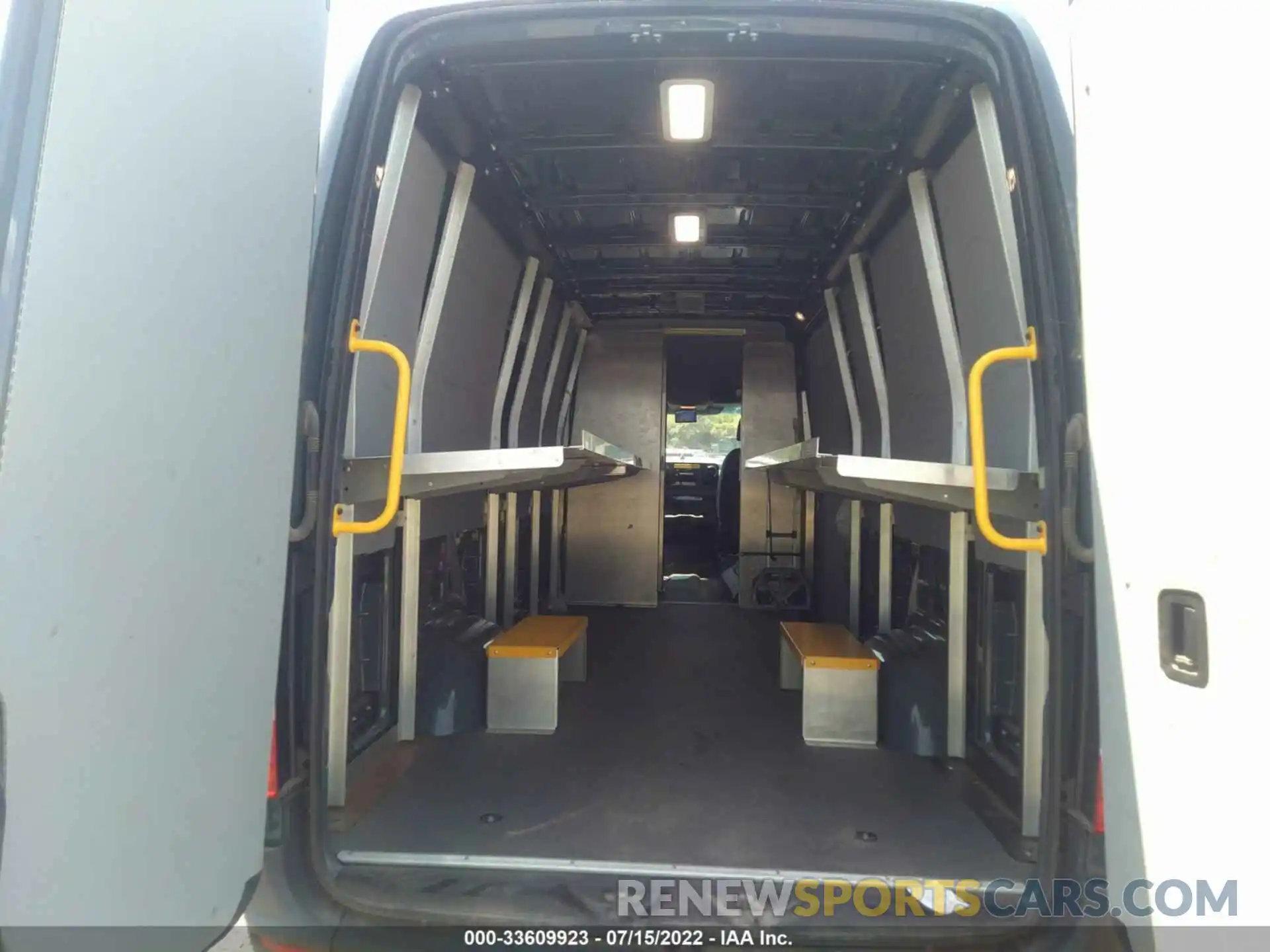 8 Фотография поврежденного автомобиля WD4PF1CD1KP122416 MERCEDES-BENZ SPRINTER VAN 2019