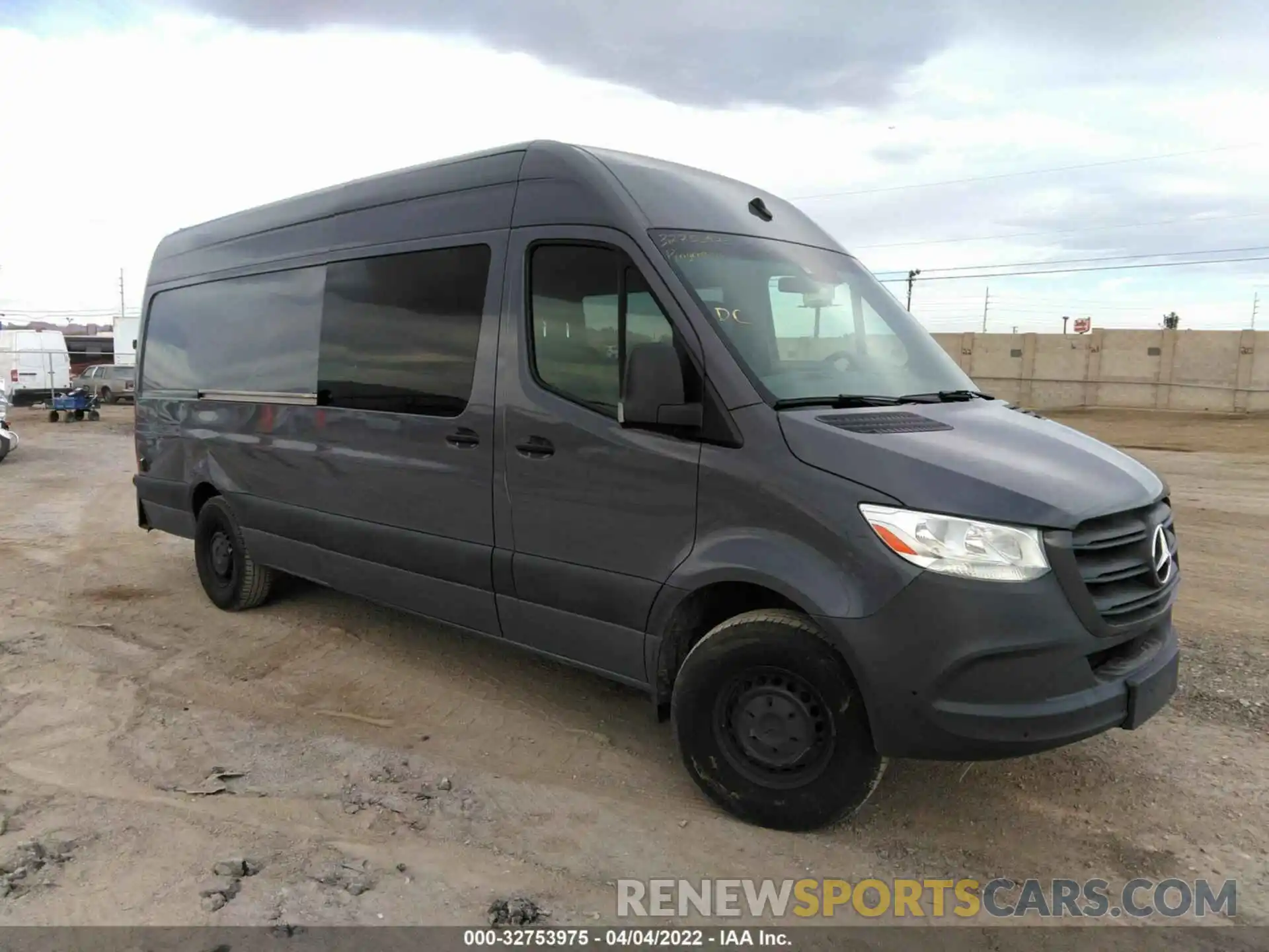 1 Photograph of a damaged car WD4PF1CD1KP161877 MERCEDES-BENZ SPRINTER VAN 2019