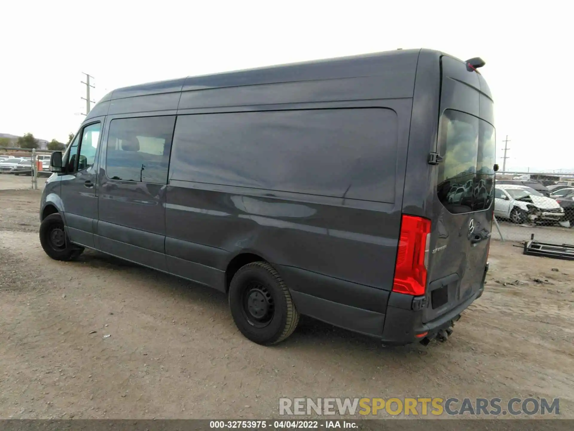 3 Фотография поврежденного автомобиля WD4PF1CD1KP161877 MERCEDES-BENZ SPRINTER VAN 2019