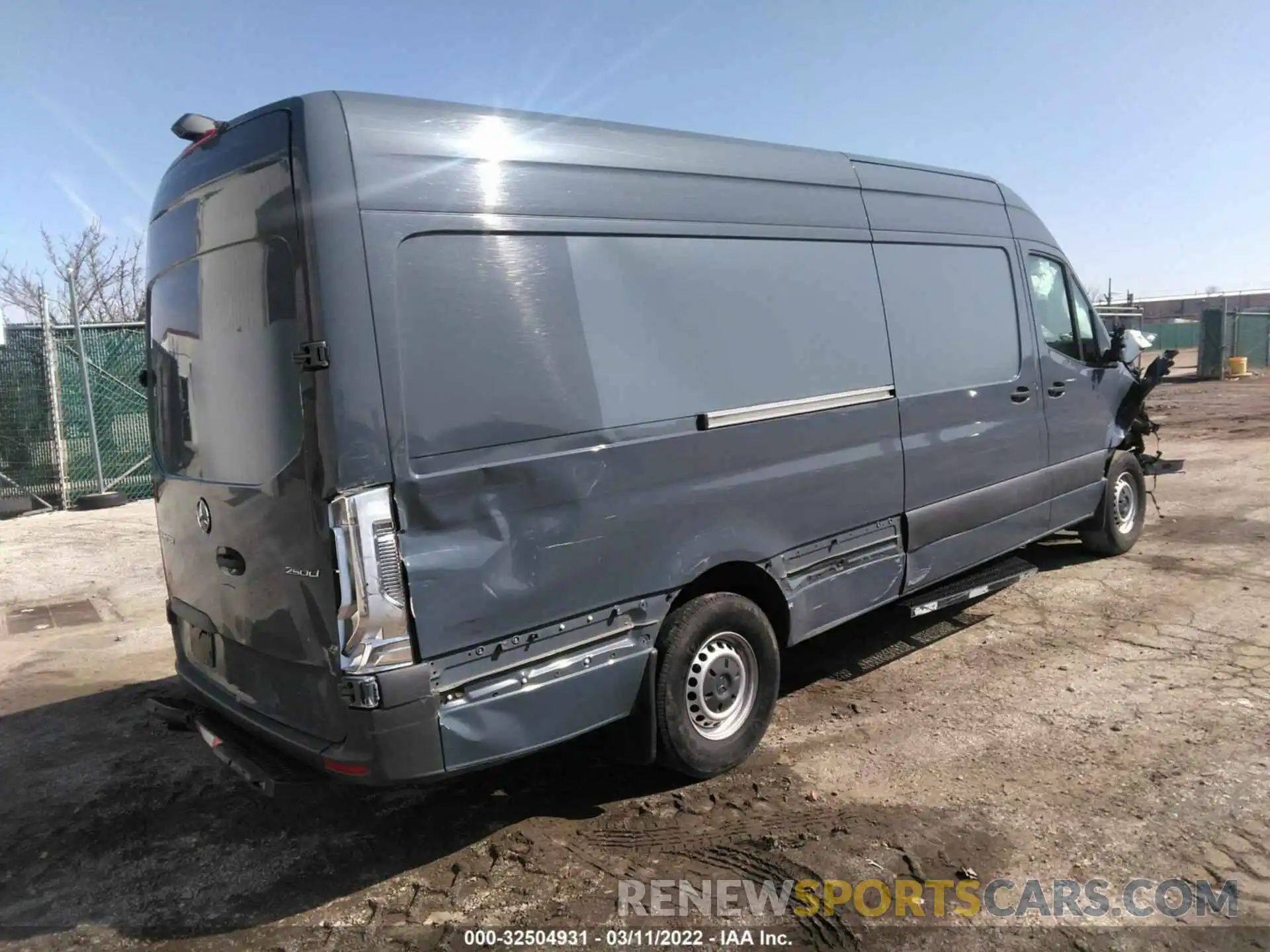 4 Photograph of a damaged car WD4PF1CD2KP127026 MERCEDES-BENZ SPRINTER VAN 2019