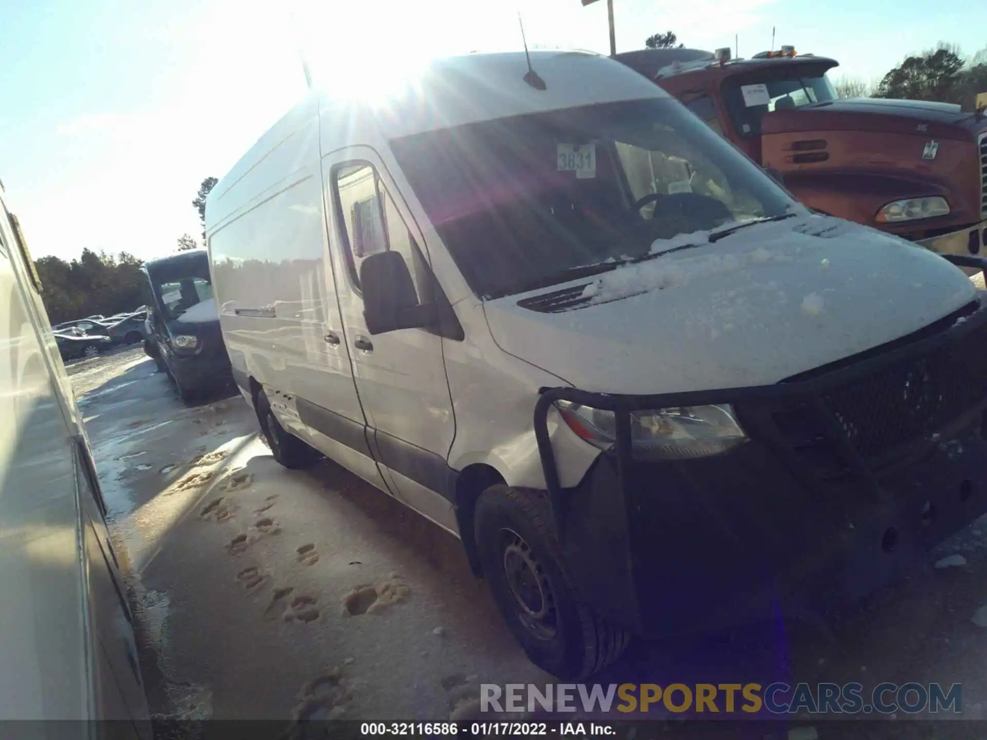 1 Photograph of a damaged car WD4PF1CD3KP035214 MERCEDES-BENZ SPRINTER VAN 2019