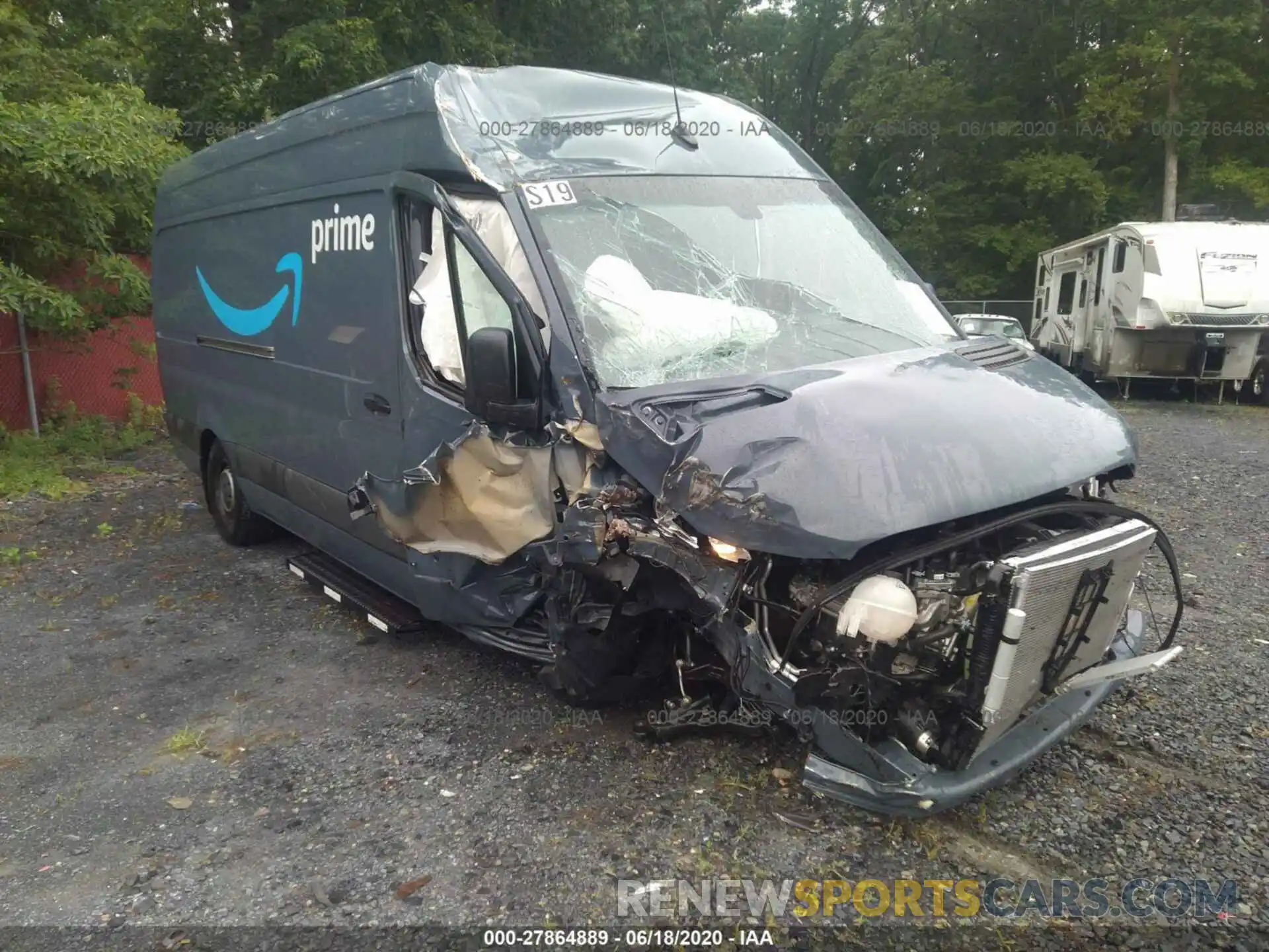 1 Photograph of a damaged car WD4PF1CD3KP146359 MERCEDES-BENZ SPRINTER VAN 2019