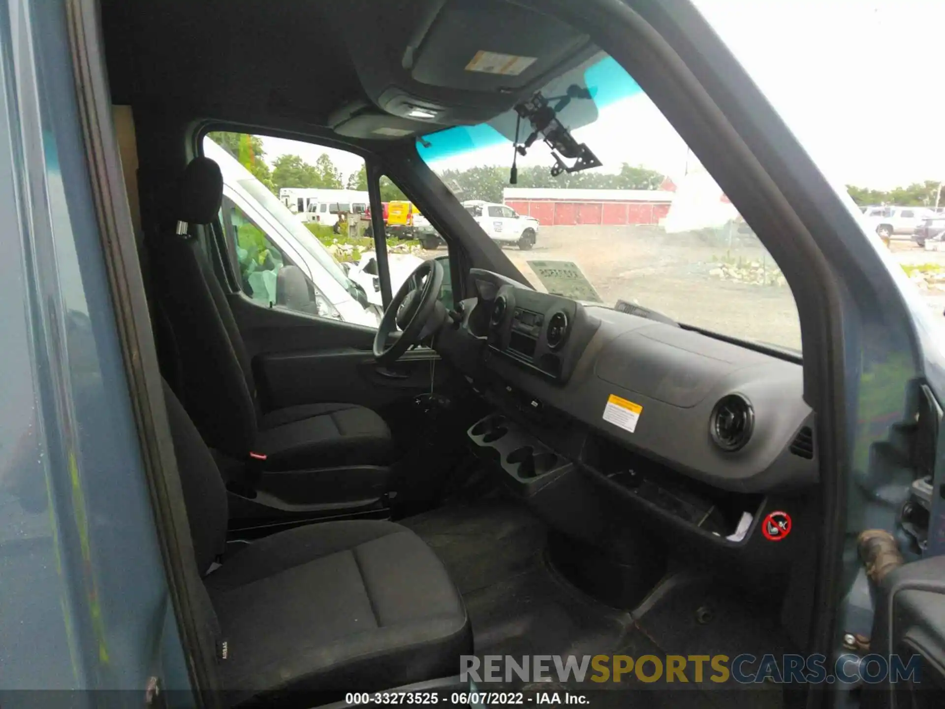 5 Photograph of a damaged car WD4PF1CD3KP151884 MERCEDES-BENZ SPRINTER VAN 2019