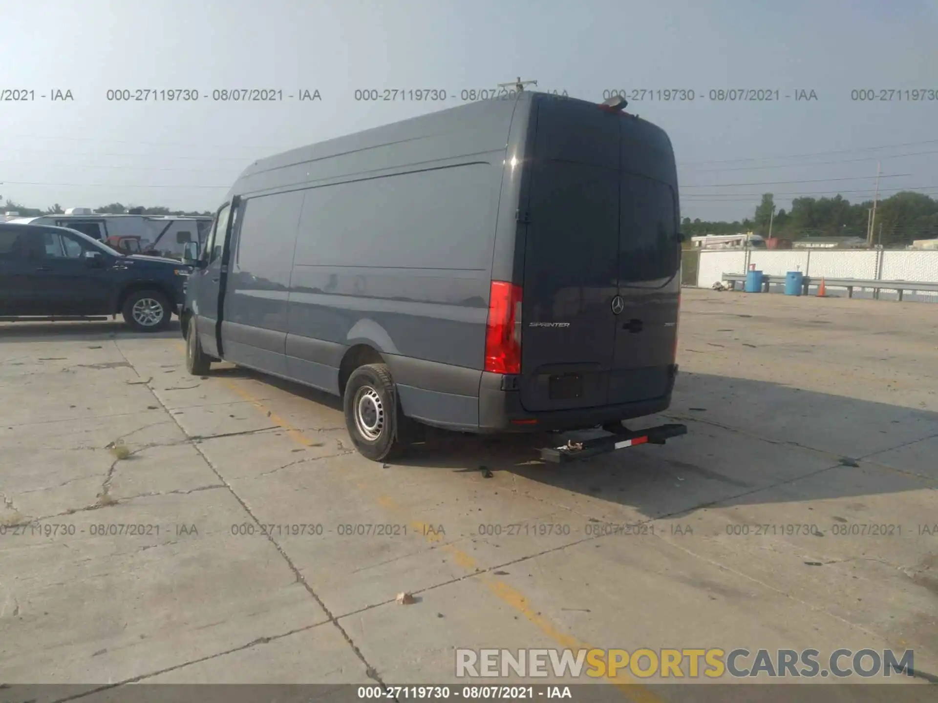 3 Фотография поврежденного автомобиля WD4PF1CD4KP148198 MERCEDES-BENZ SPRINTER VAN 2019