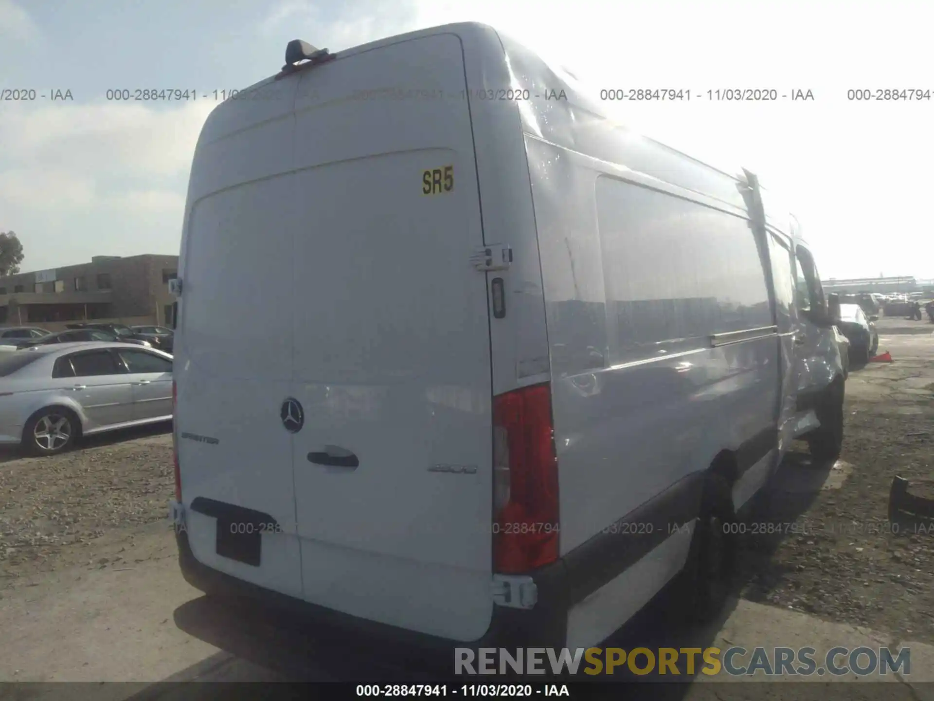 4 Photograph of a damaged car WD4PF1CD4KT014525 MERCEDES-BENZ SPRINTER VAN 2019