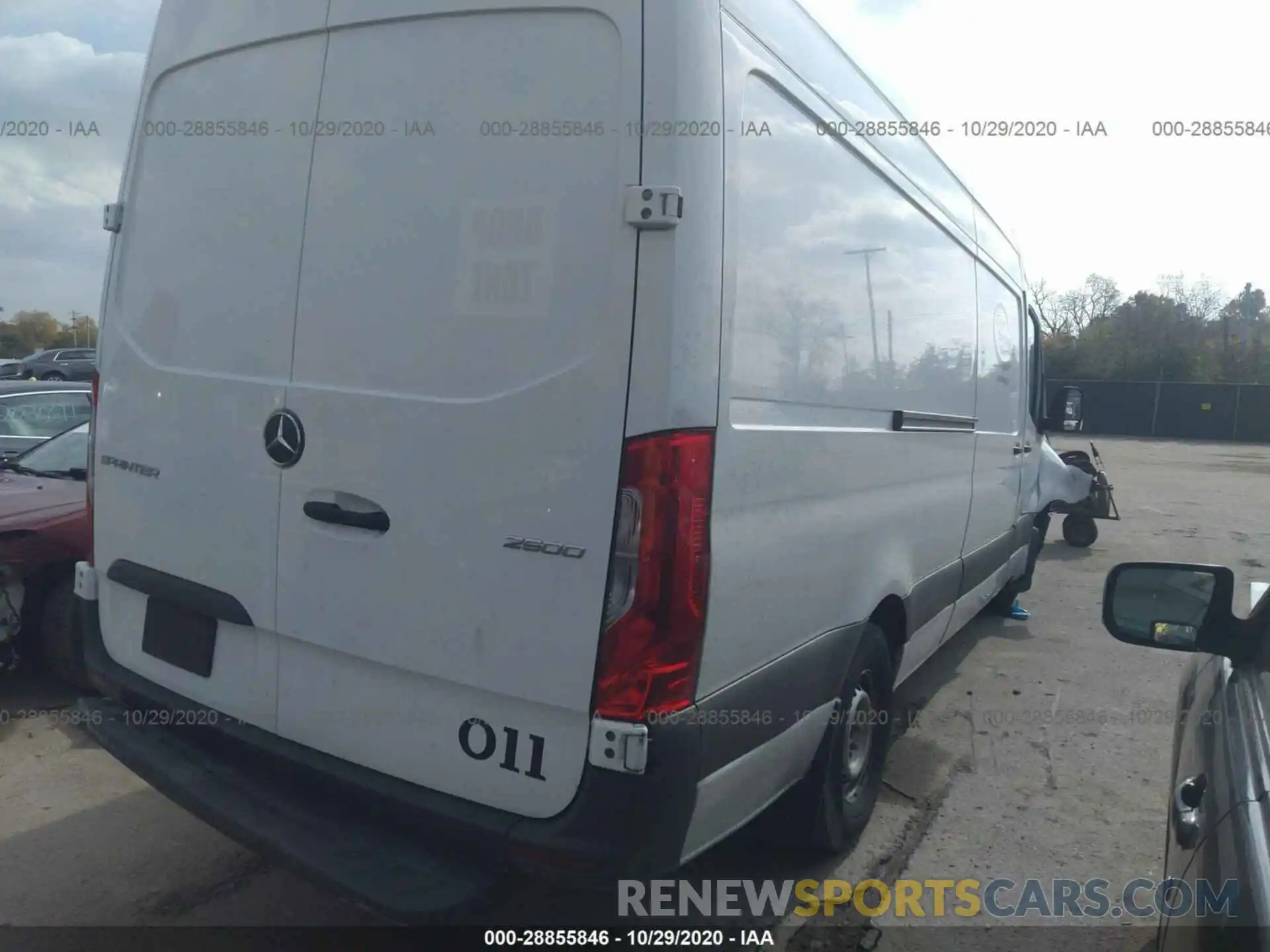 4 Фотография поврежденного автомобиля WD4PF1CD5KP040687 MERCEDES-BENZ SPRINTER VAN 2019