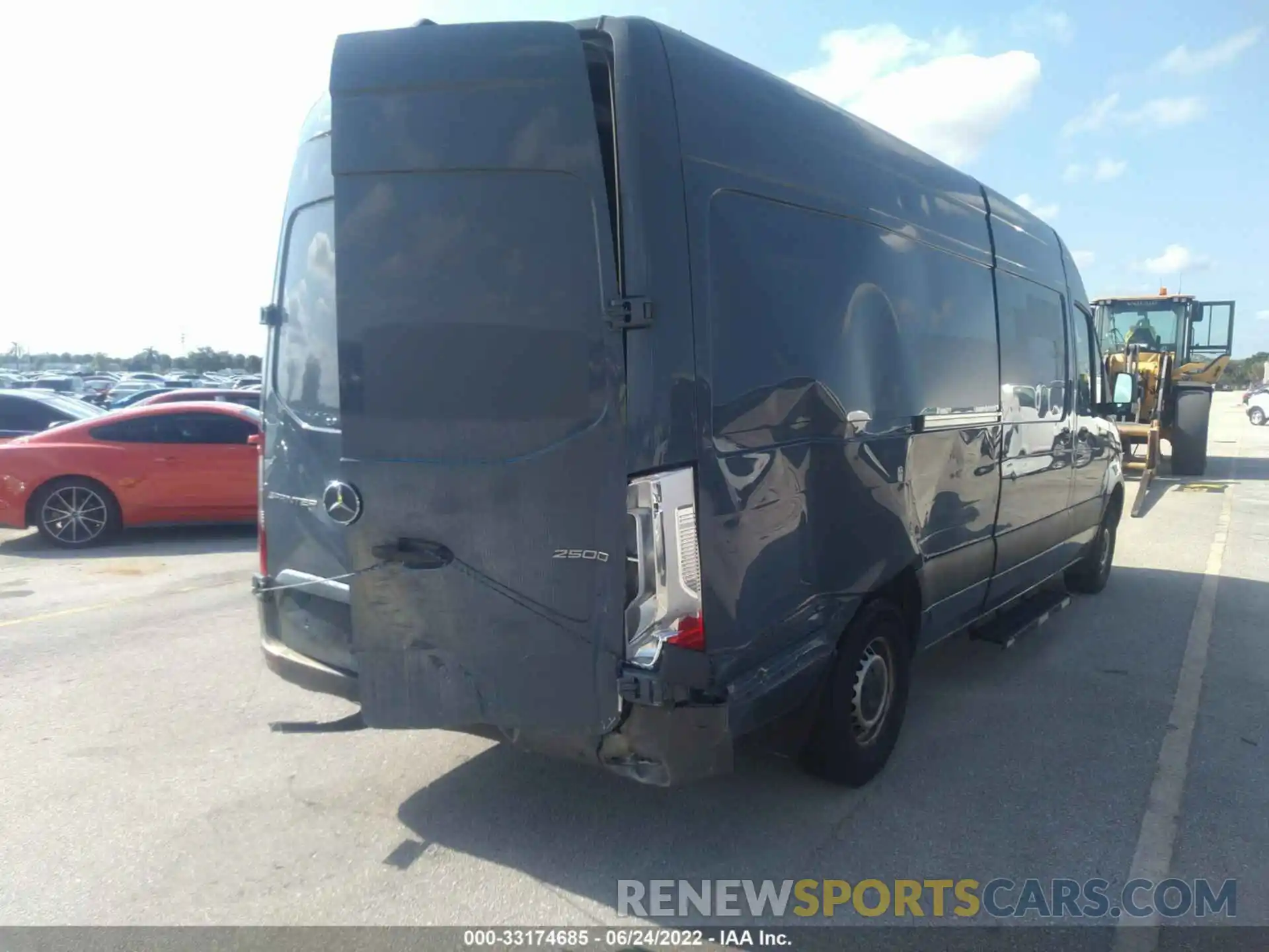 4 Фотография поврежденного автомобиля WD4PF1CD5KT012282 MERCEDES-BENZ SPRINTER VAN 2019