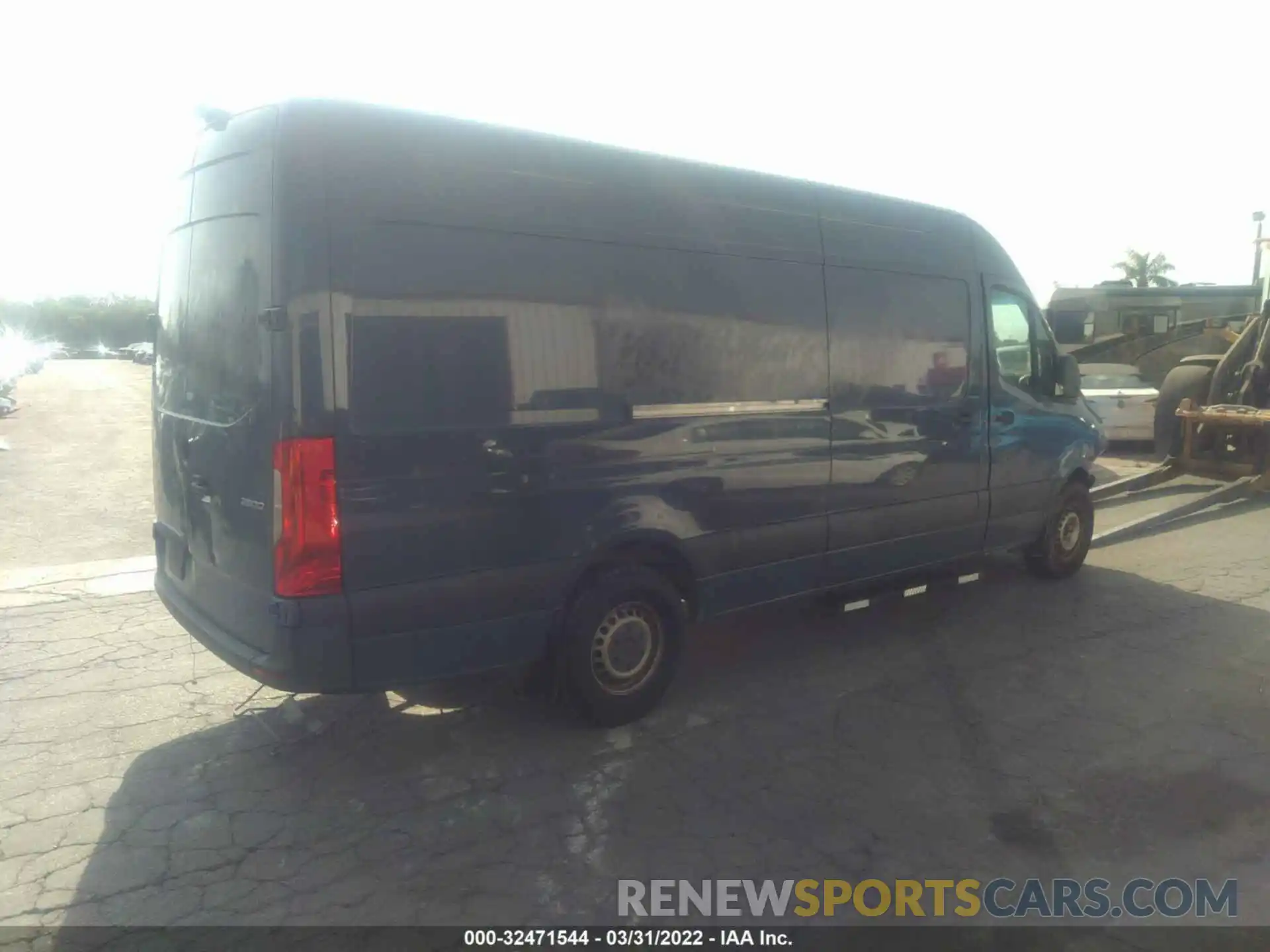 4 Фотография поврежденного автомобиля WD4PF1CD5KT013268 MERCEDES-BENZ SPRINTER VAN 2019