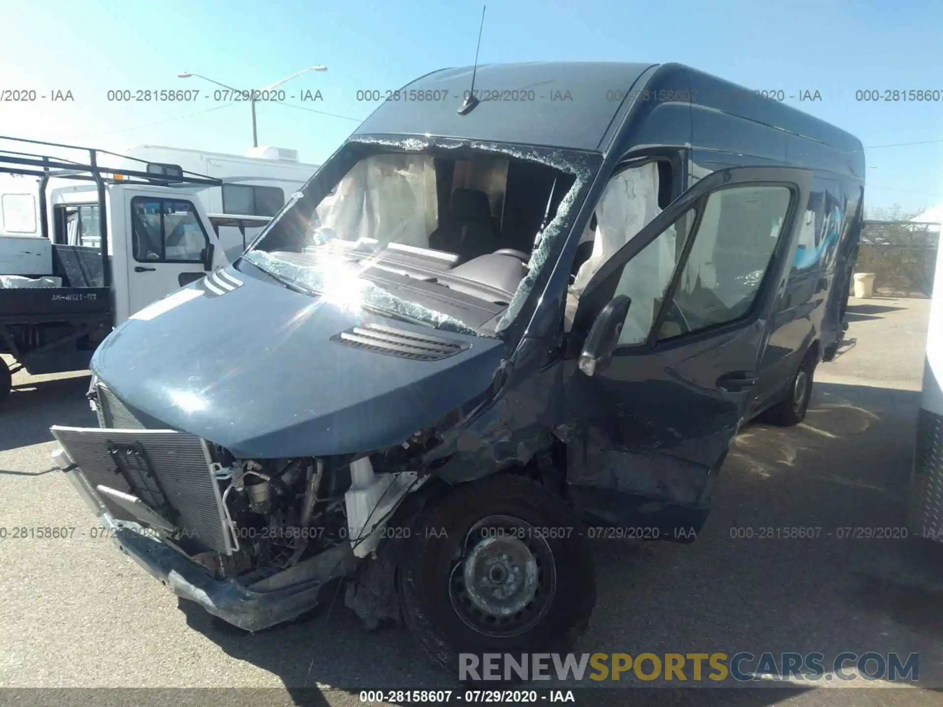 2 Фотография поврежденного автомобиля WD4PF1CD6KP121374 MERCEDES-BENZ SPRINTER VAN 2019