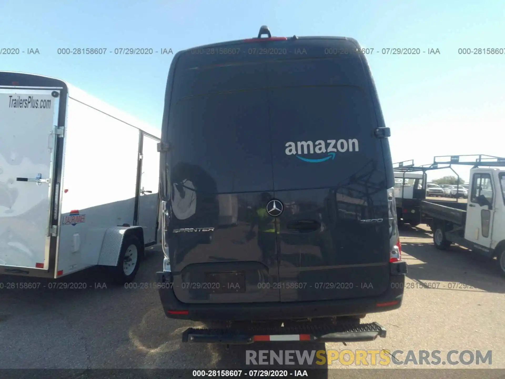 8 Photograph of a damaged car WD4PF1CD6KP121374 MERCEDES-BENZ SPRINTER VAN 2019