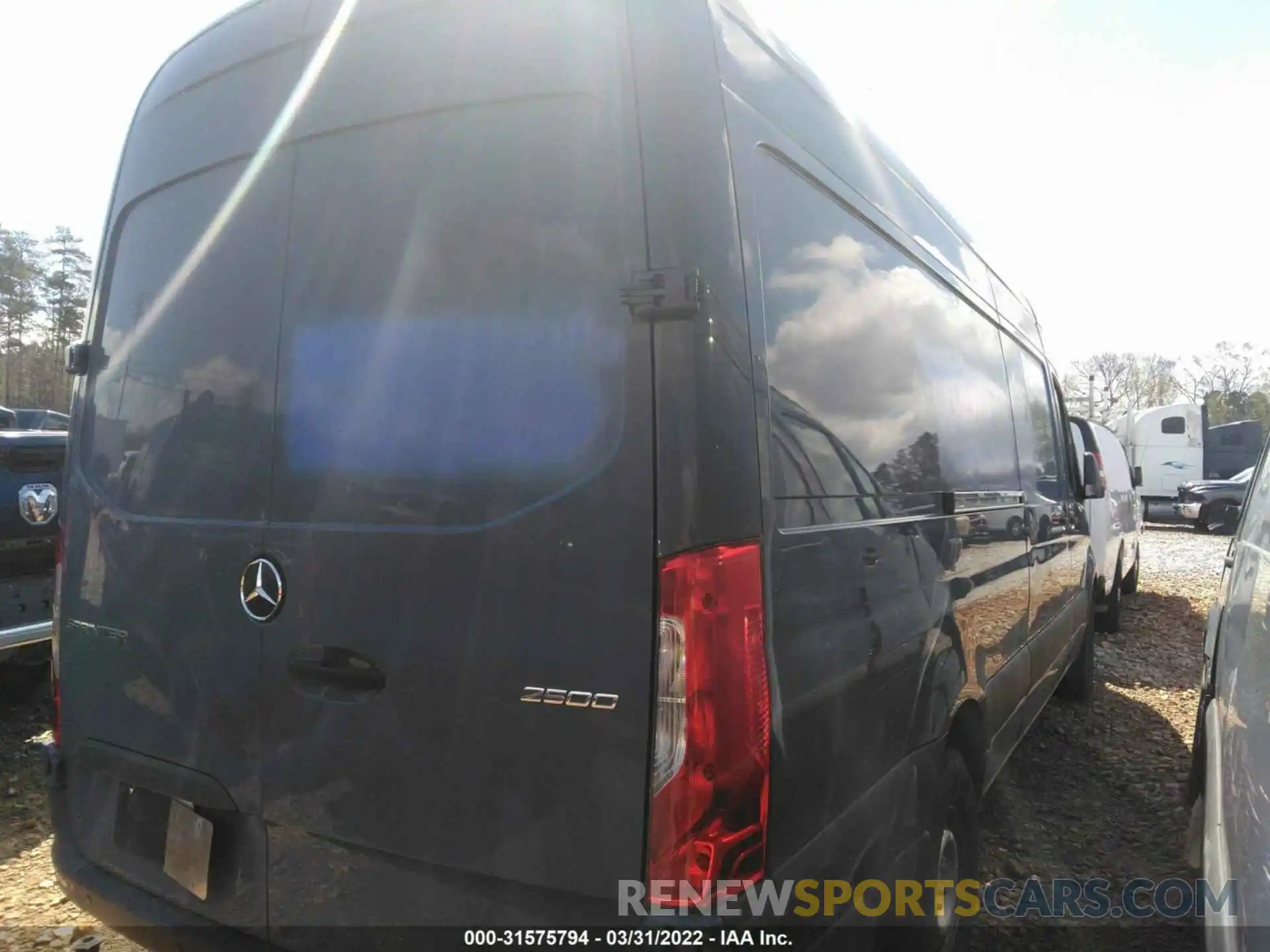 4 Фотография поврежденного автомобиля WD4PF1CD6KP146338 MERCEDES-BENZ SPRINTER VAN 2019