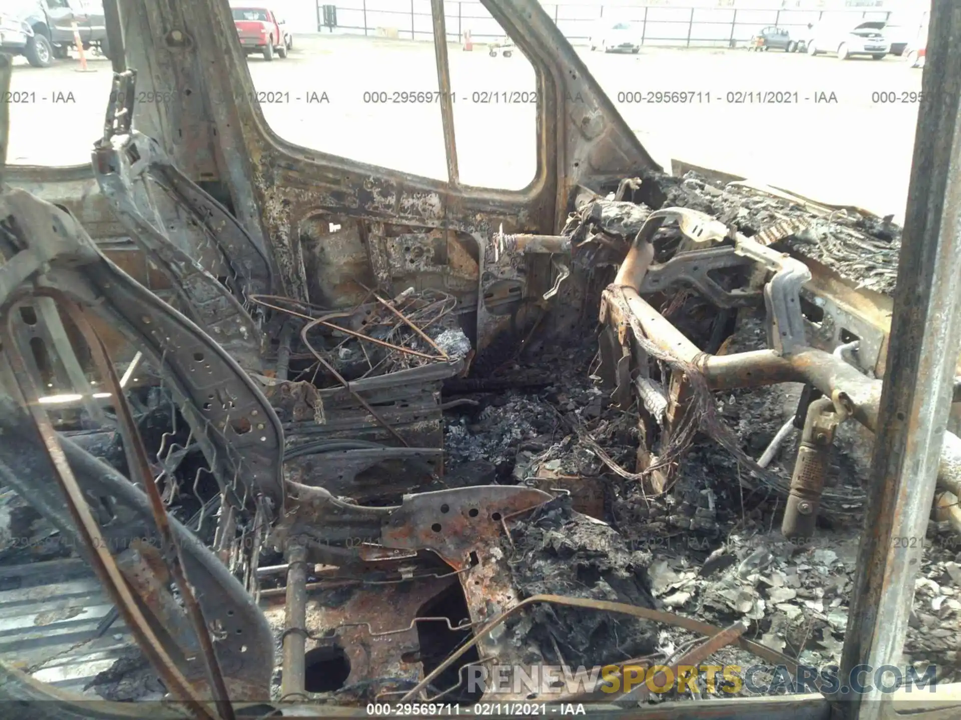 5 Photograph of a damaged car WD4PF1CD6KP168386 MERCEDES-BENZ SPRINTER VAN 2019