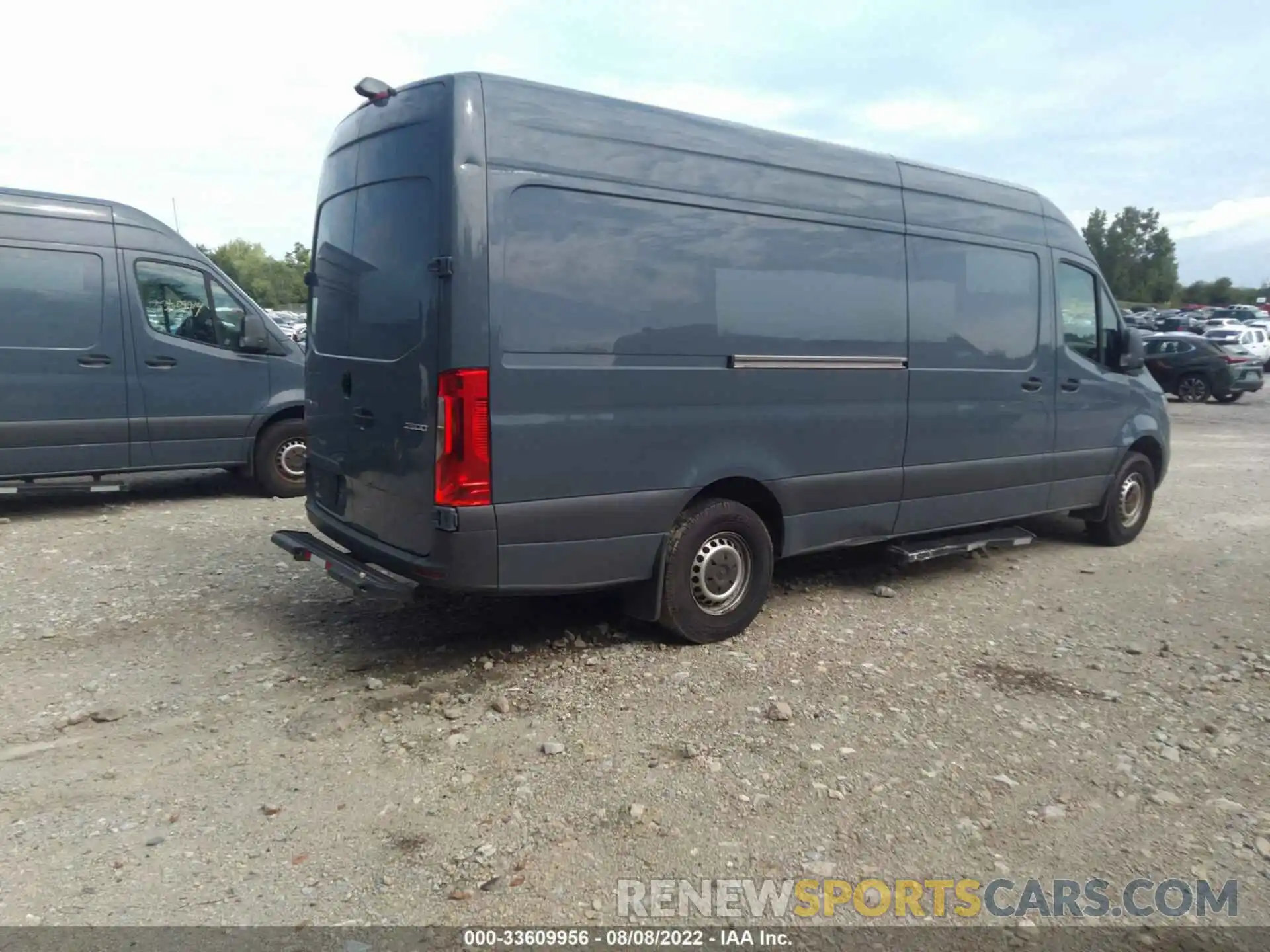 4 Photograph of a damaged car WD4PF1CD7KP140029 MERCEDES-BENZ SPRINTER VAN 2019