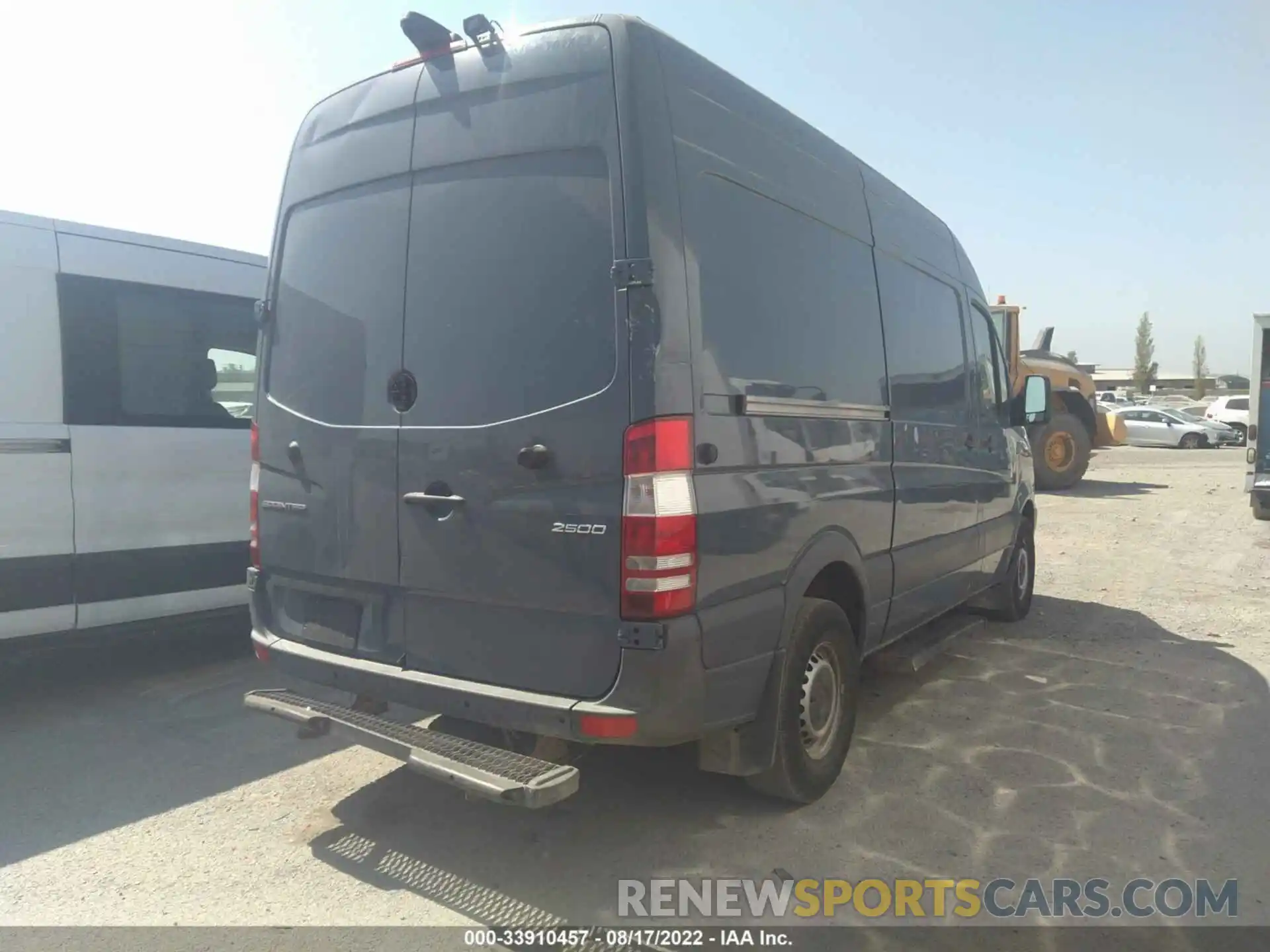 4 Photograph of a damaged car WD4PF1CD7KT012705 MERCEDES-BENZ SPRINTER VAN 2019