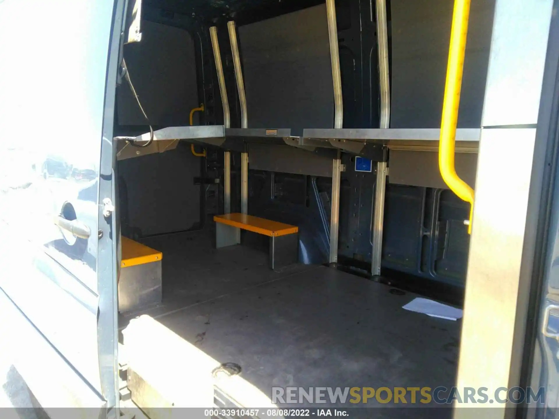 8 Photograph of a damaged car WD4PF1CD7KT012705 MERCEDES-BENZ SPRINTER VAN 2019