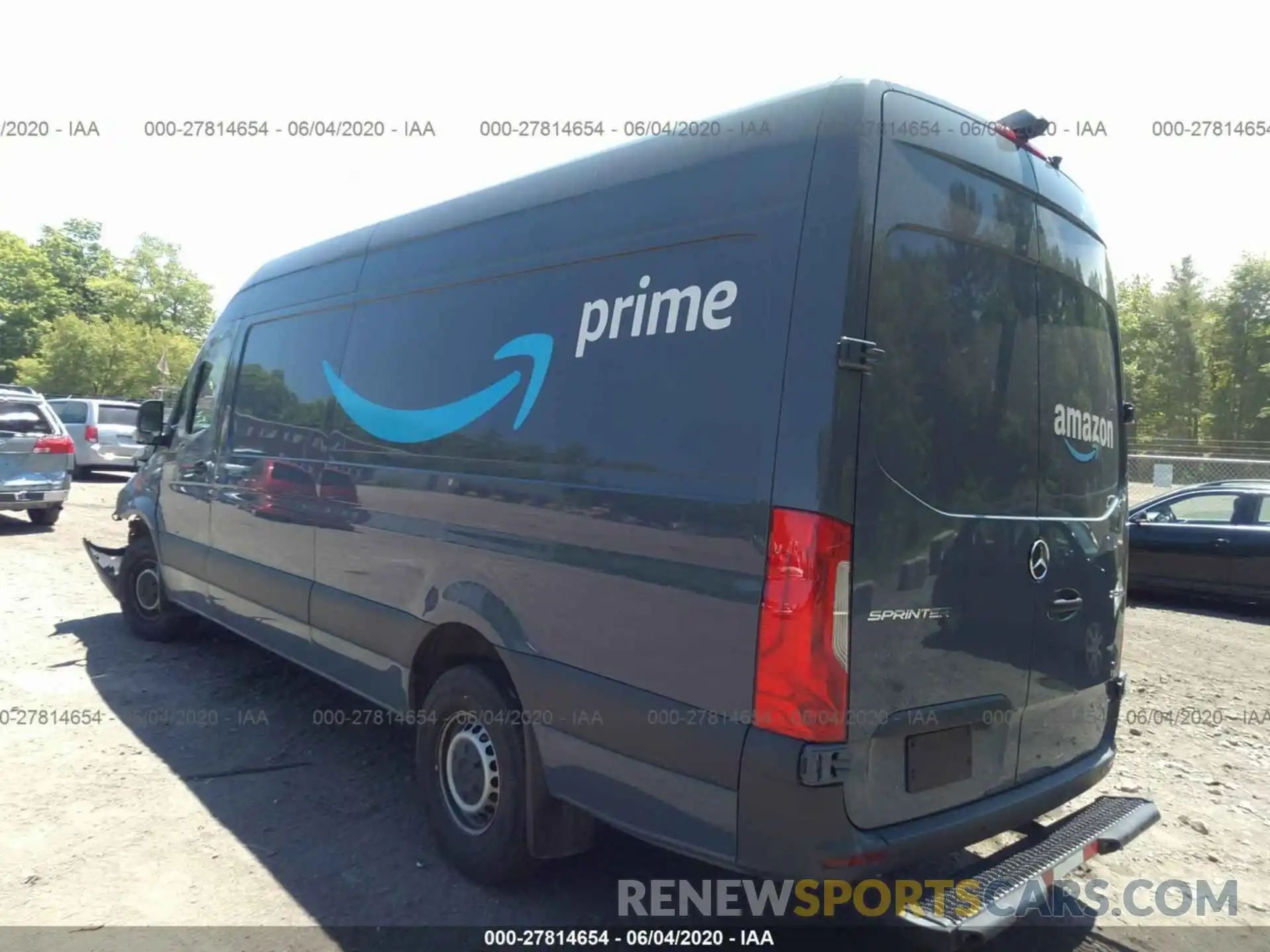 3 Photograph of a damaged car WD4PF1CD8KP111235 MERCEDES-BENZ SPRINTER VAN 2019