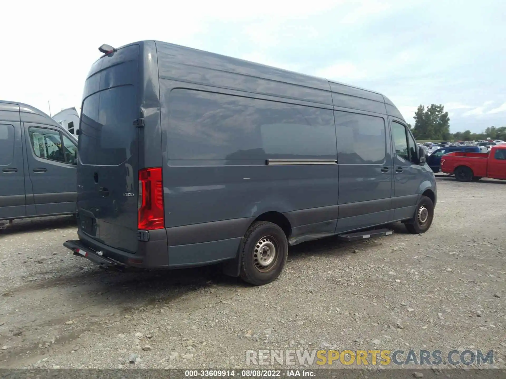 4 Photograph of a damaged car WD4PF1CD8KP115835 MERCEDES-BENZ SPRINTER VAN 2019