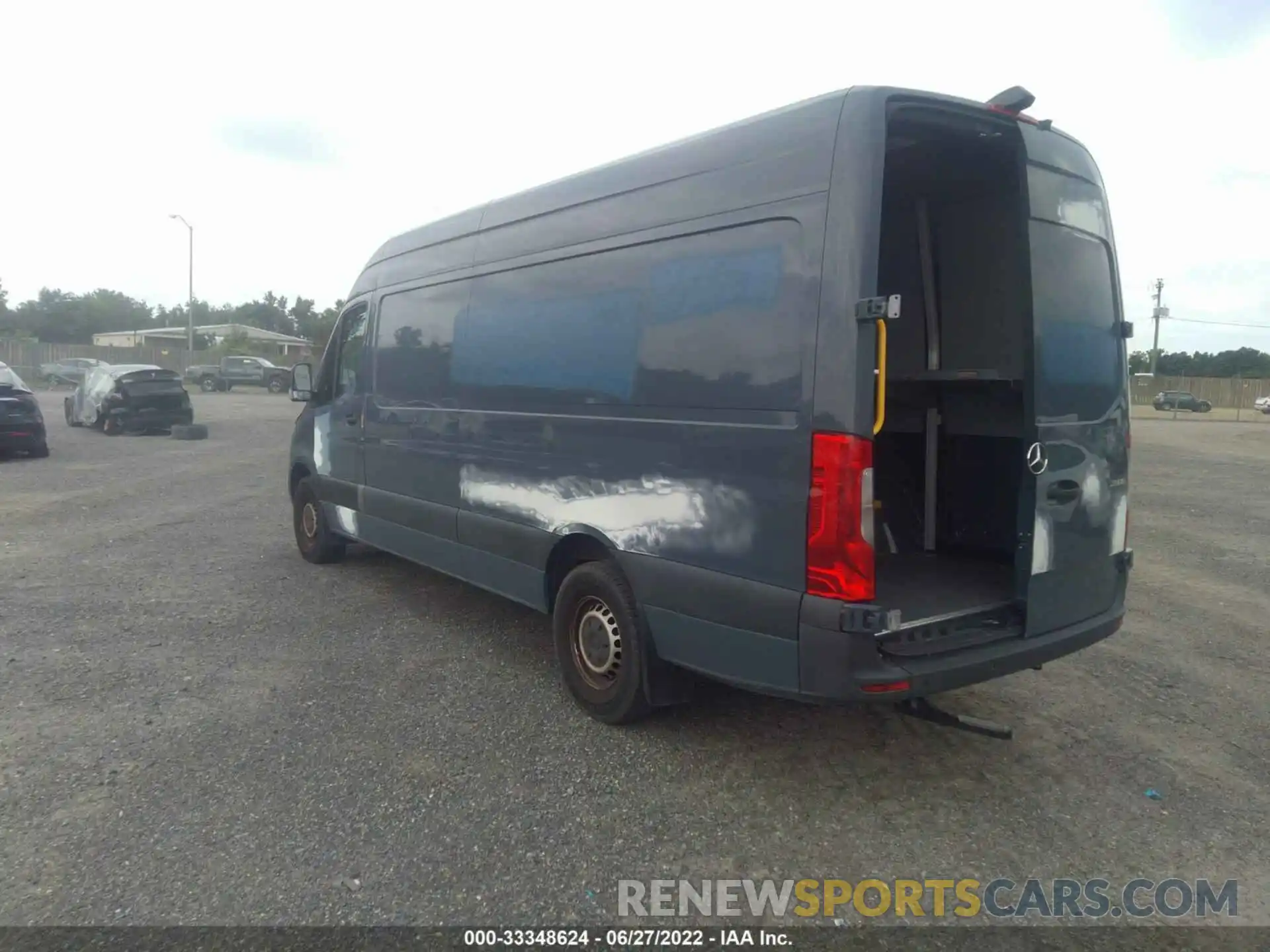 3 Photograph of a damaged car WD4PF1CD8KP131016 MERCEDES-BENZ SPRINTER VAN 2019