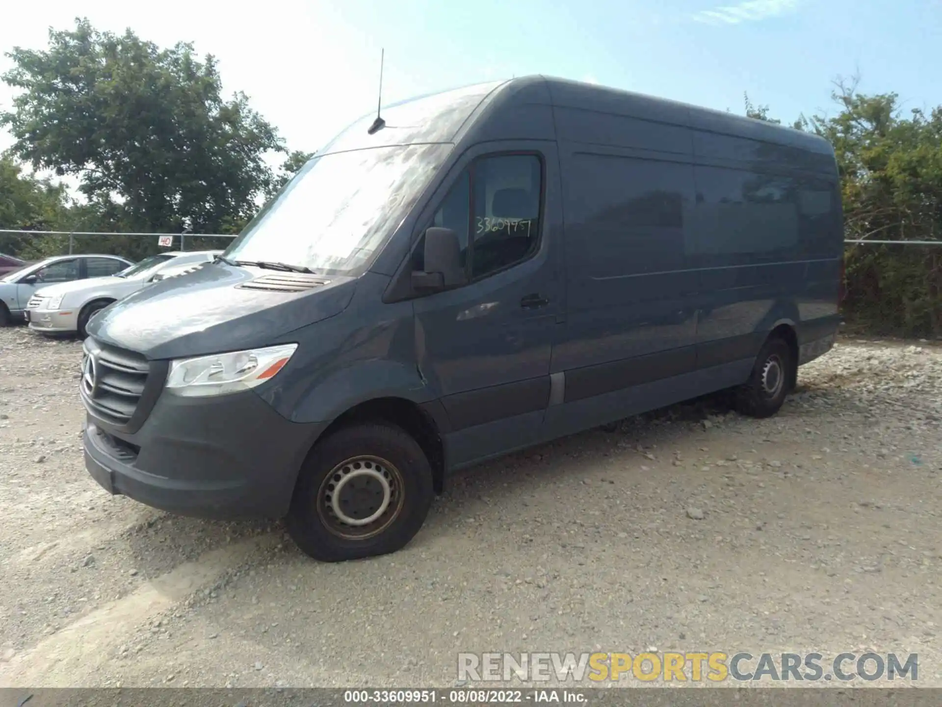 2 Фотография поврежденного автомобиля WD4PF1CD8KP142095 MERCEDES-BENZ SPRINTER VAN 2019