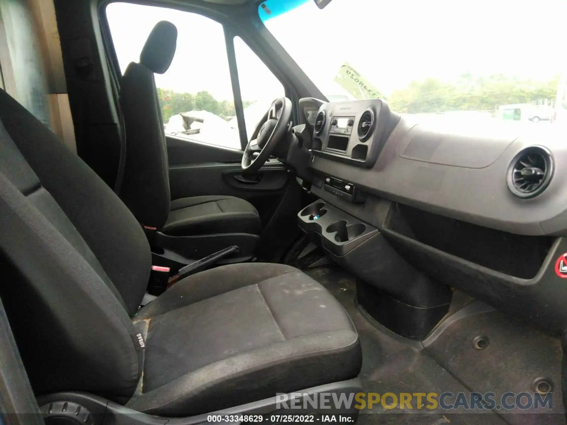 5 Photograph of a damaged car WD4PF1CD8KP147393 MERCEDES-BENZ SPRINTER VAN 2019