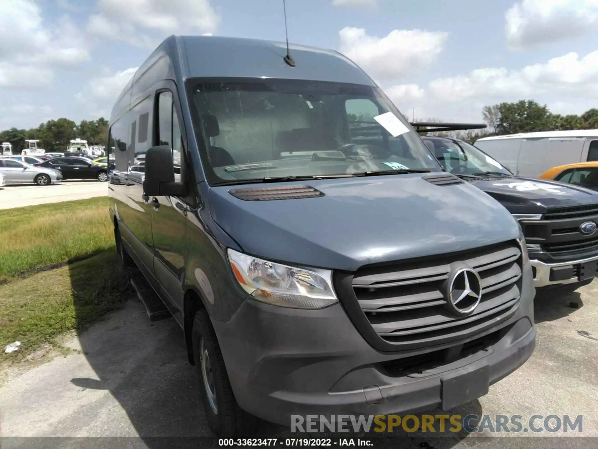 1 Фотография поврежденного автомобиля WD4PF1CD8KT012275 MERCEDES-BENZ SPRINTER VAN 2019