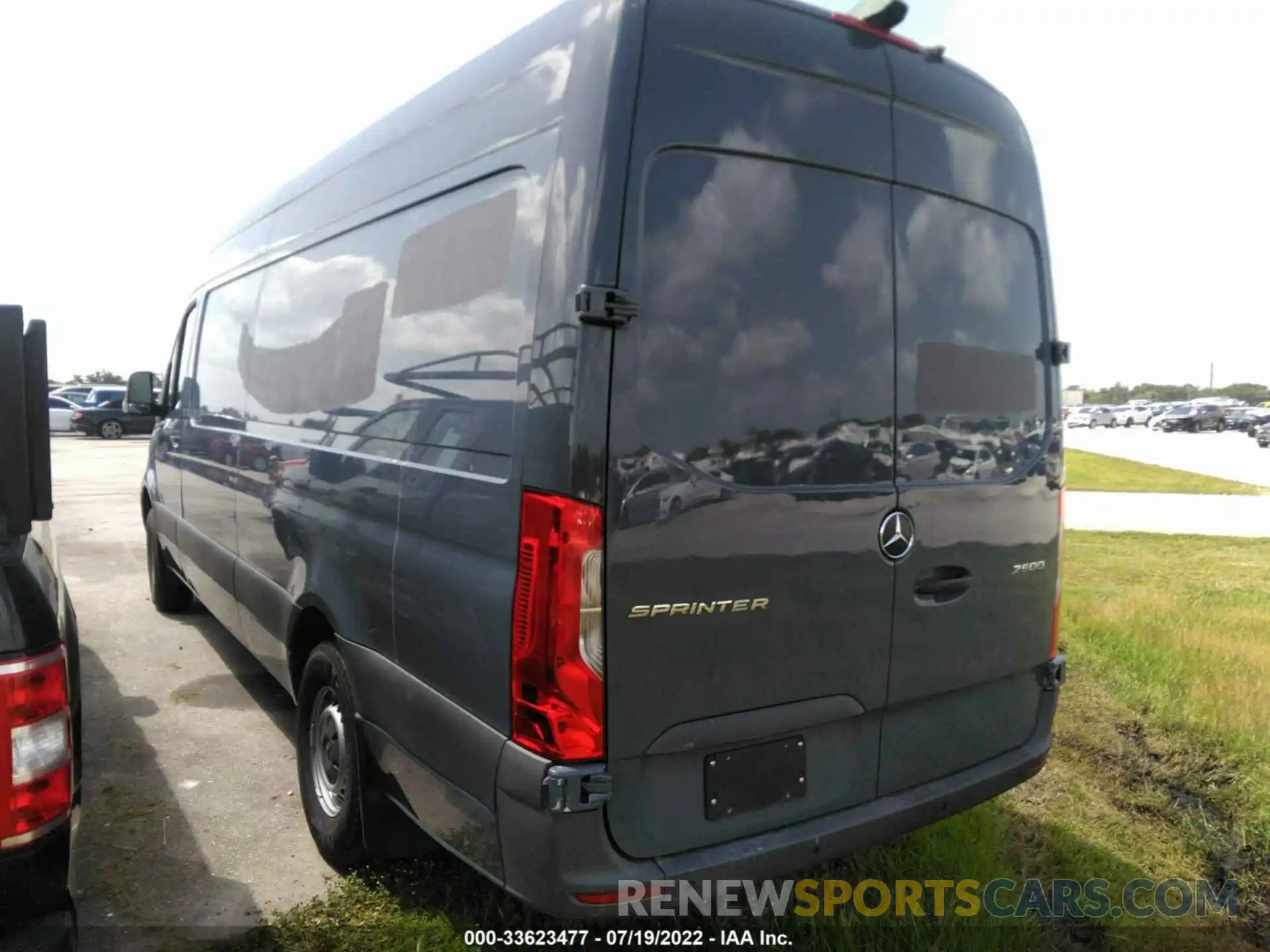 3 Фотография поврежденного автомобиля WD4PF1CD8KT012275 MERCEDES-BENZ SPRINTER VAN 2019