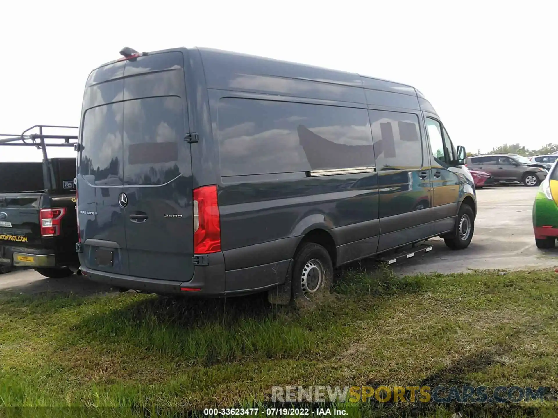 4 Photograph of a damaged car WD4PF1CD8KT012275 MERCEDES-BENZ SPRINTER VAN 2019