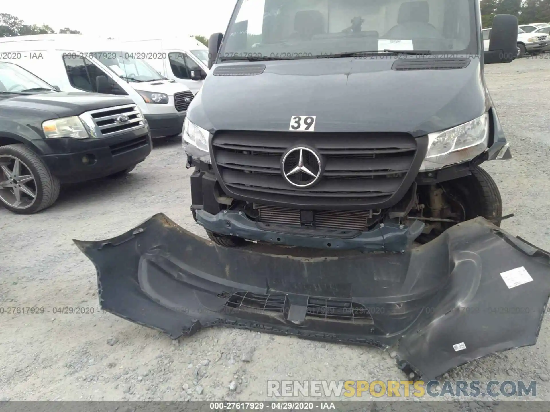 6 Photograph of a damaged car WD4PF1CD9KP113043 MERCEDES-BENZ SPRINTER VAN 2019