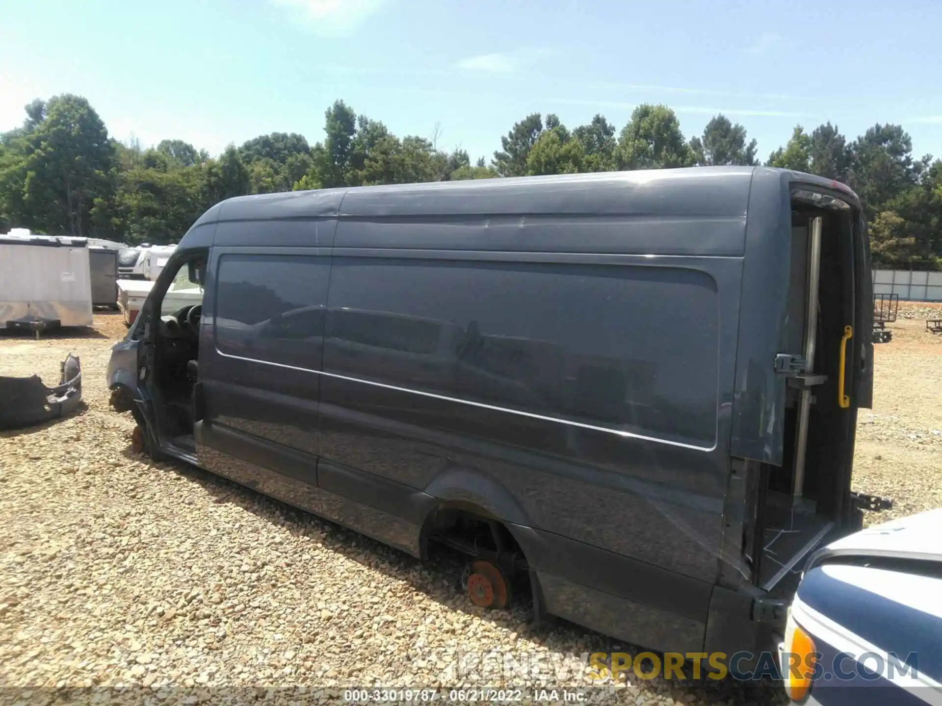 3 Фотография поврежденного автомобиля WD4PF1CD9KP124107 MERCEDES-BENZ SPRINTER VAN 2019