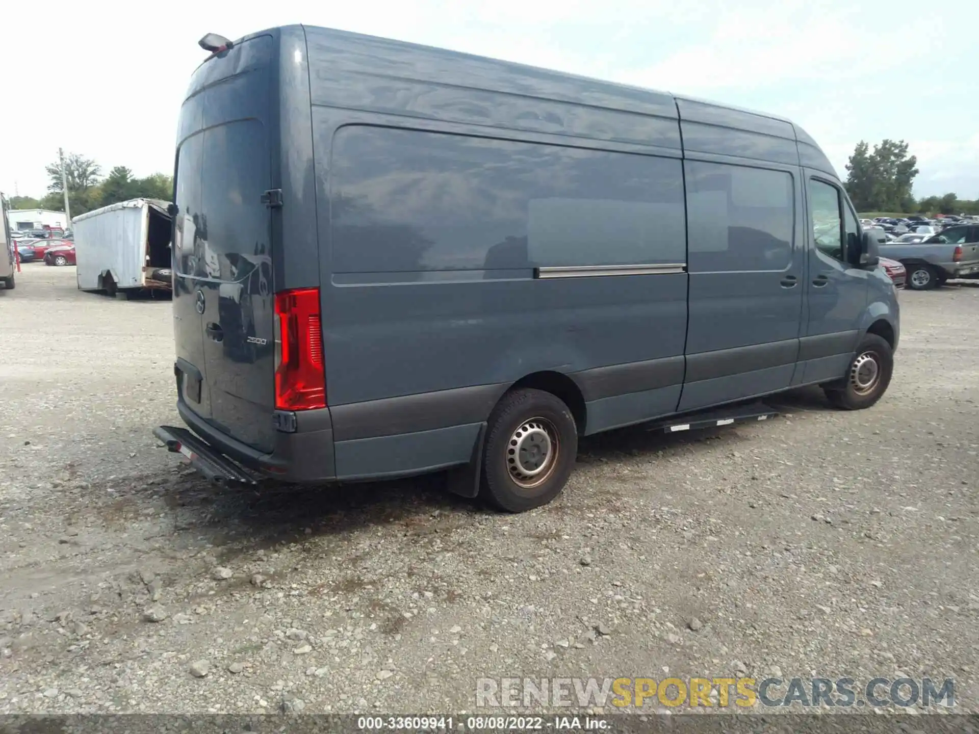 4 Photograph of a damaged car WD4PF1CD9KP141425 MERCEDES-BENZ SPRINTER VAN 2019