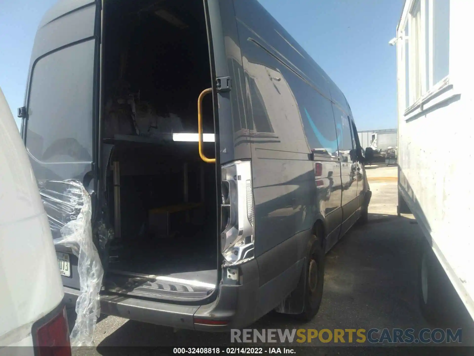 4 Фотография поврежденного автомобиля WD4PF1CD9KP142574 MERCEDES-BENZ SPRINTER VAN 2019