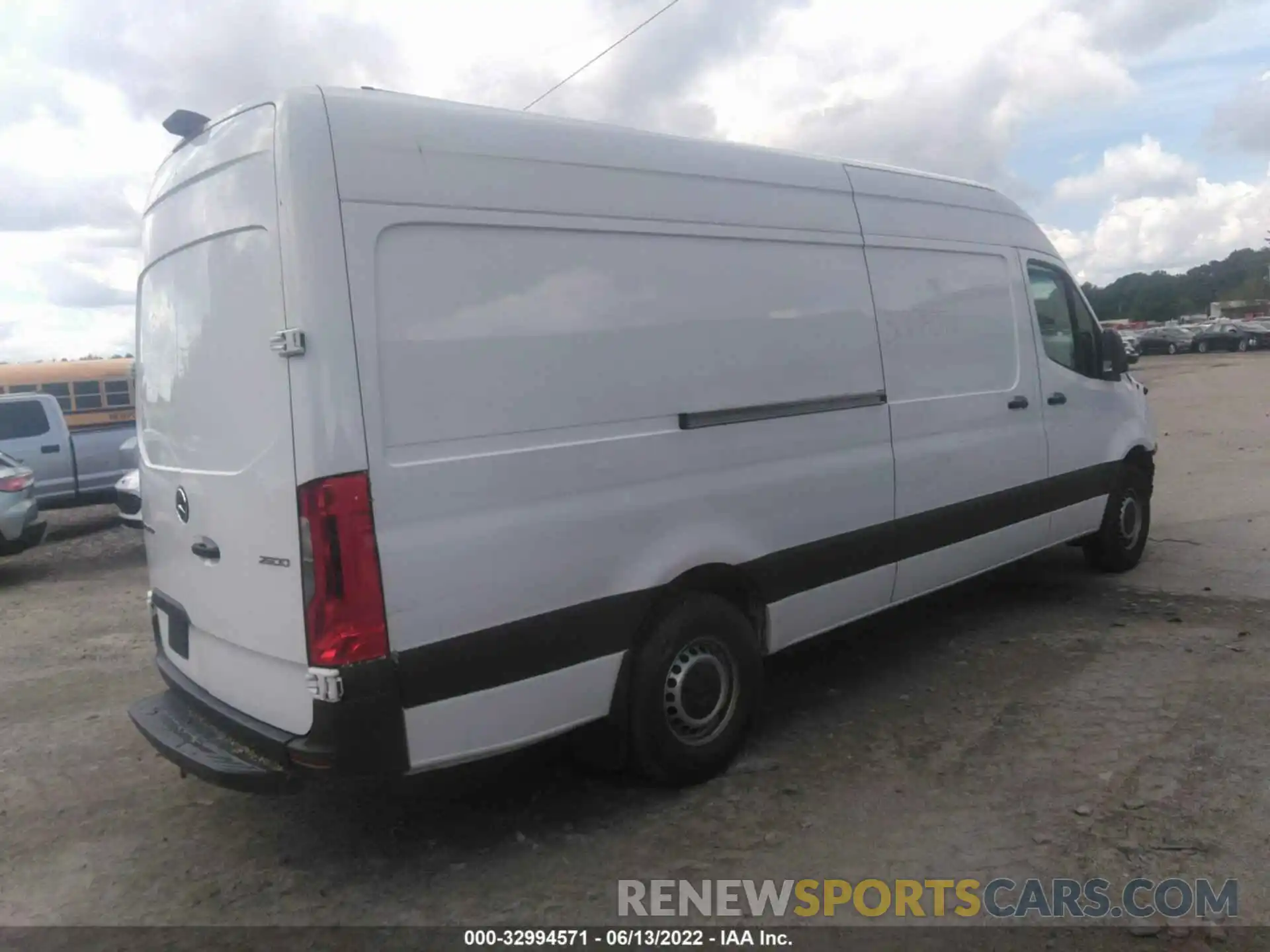 4 Фотография поврежденного автомобиля WD4PF1CD9KP168382 MERCEDES-BENZ SPRINTER VAN 2019