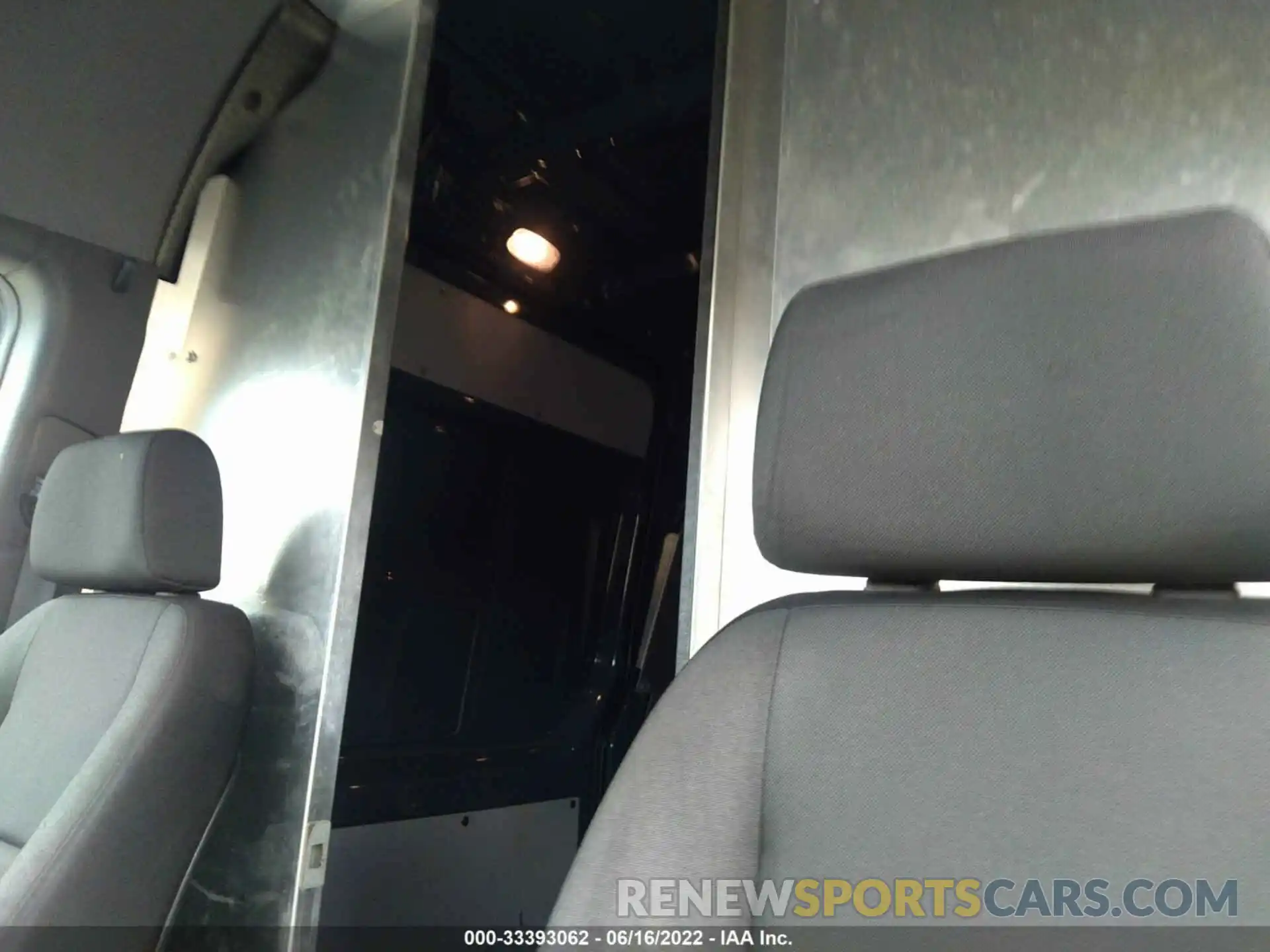 8 Photograph of a damaged car WD4PF1CDXKP111804 MERCEDES-BENZ SPRINTER VAN 2019